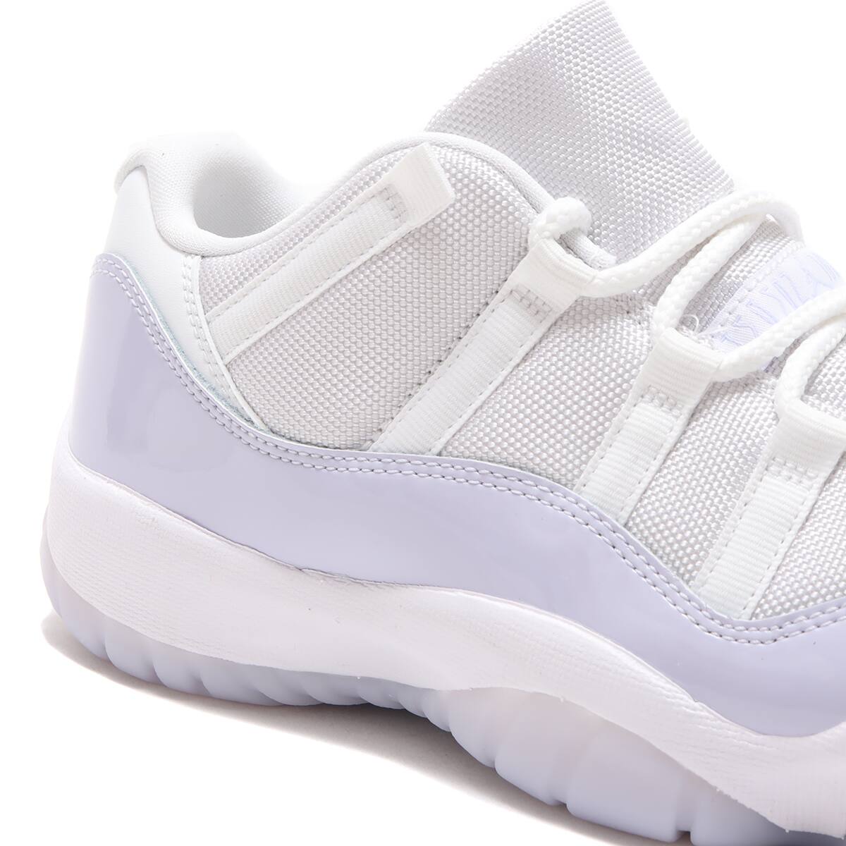 JORDAN BRAND WMNS AIR JORDAN 11 RETRO LOW WHITE/PURE VIOLET-WHITE