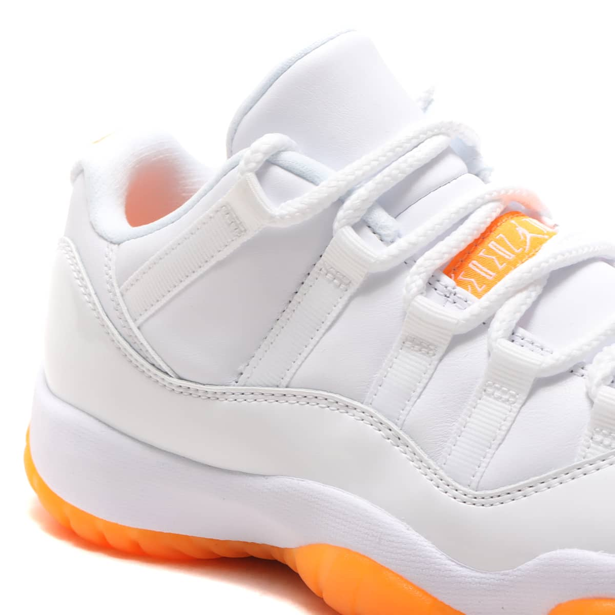 JORDAN BRAND WMNS AIR JORDAN 11 RETRO LOW WHITE/BRIGHT CITRUS 21SU-I