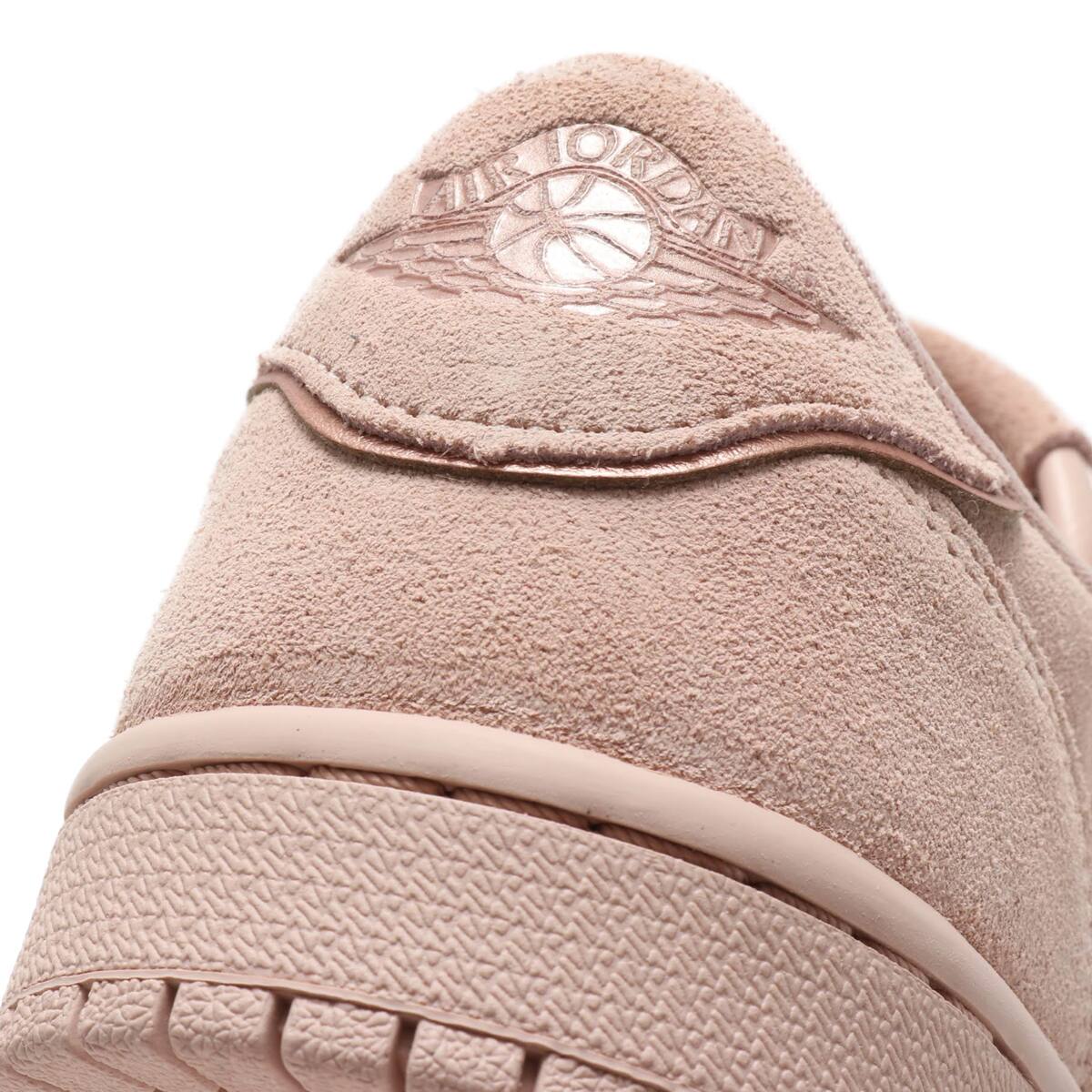 JORDAN BRAND WMNS AIR JORDAN 1 RETRO LOW NS  PARTICLE BEIGE/MTLC RED BRONZEの画像