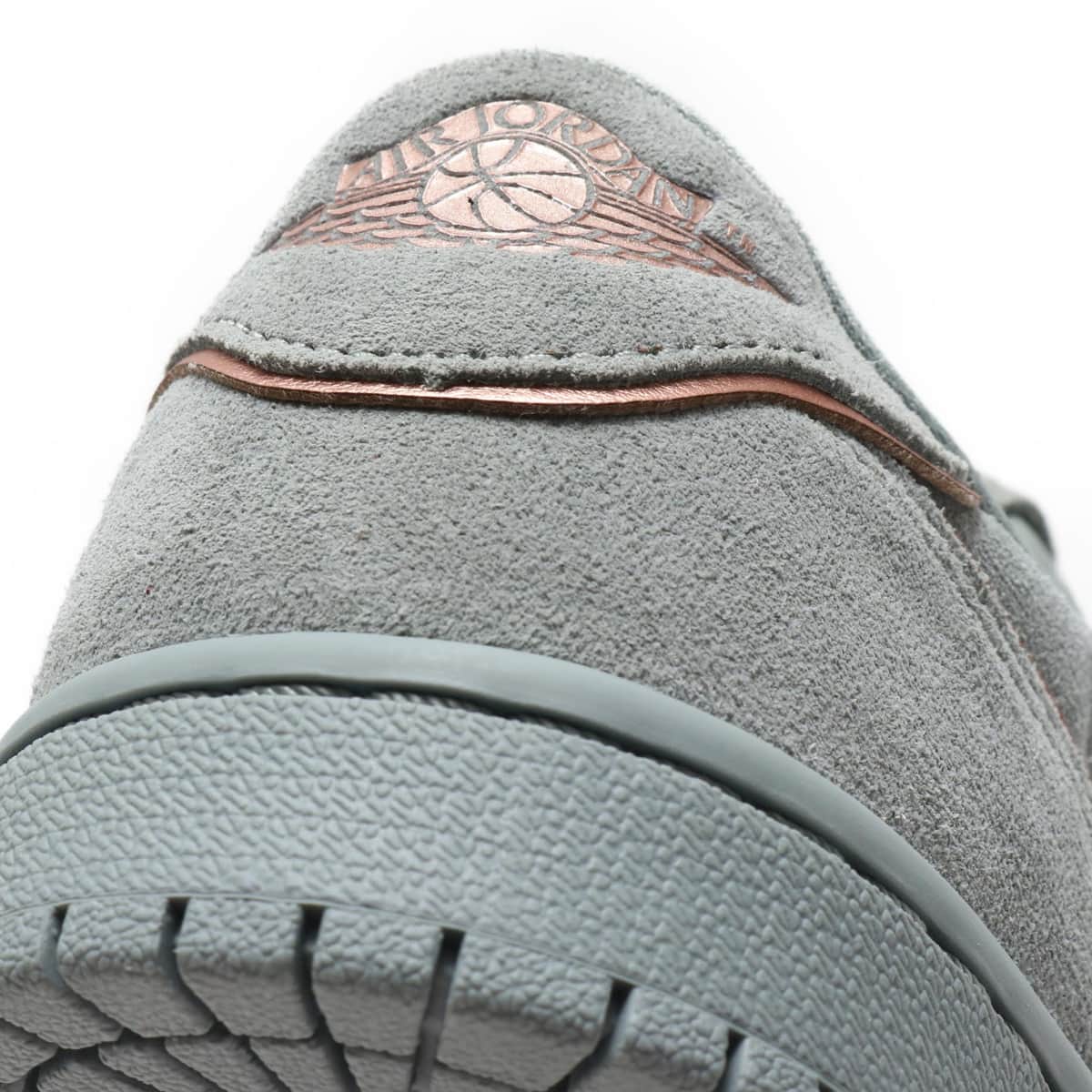 JORDAN BRAND WMNS AIR JORDAN 1 RETRO LOW NS  MICA GREEN/MTLC RED BRONZEの画像