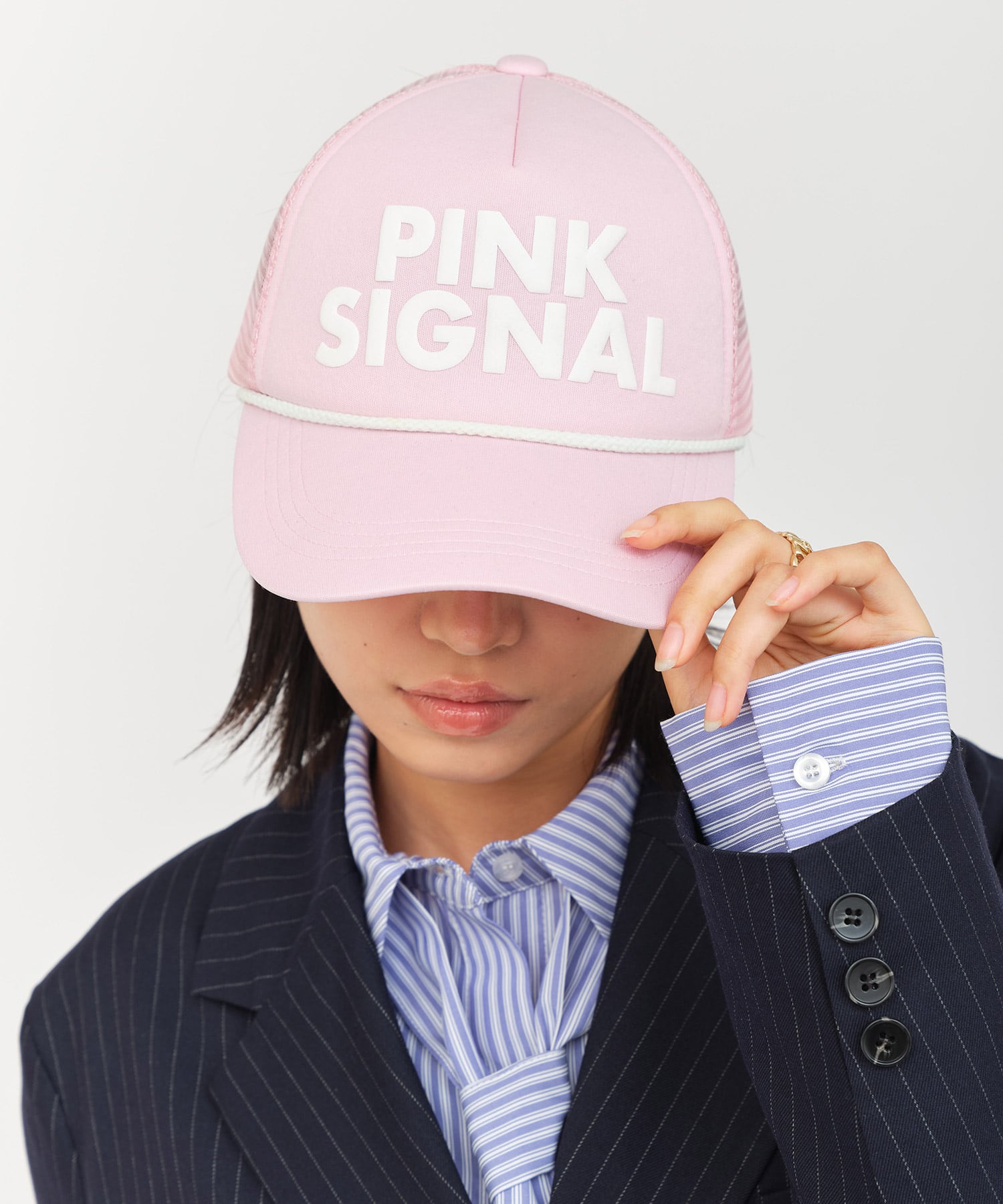 atmos pink SIGNAL Logo Cap PINKの画像