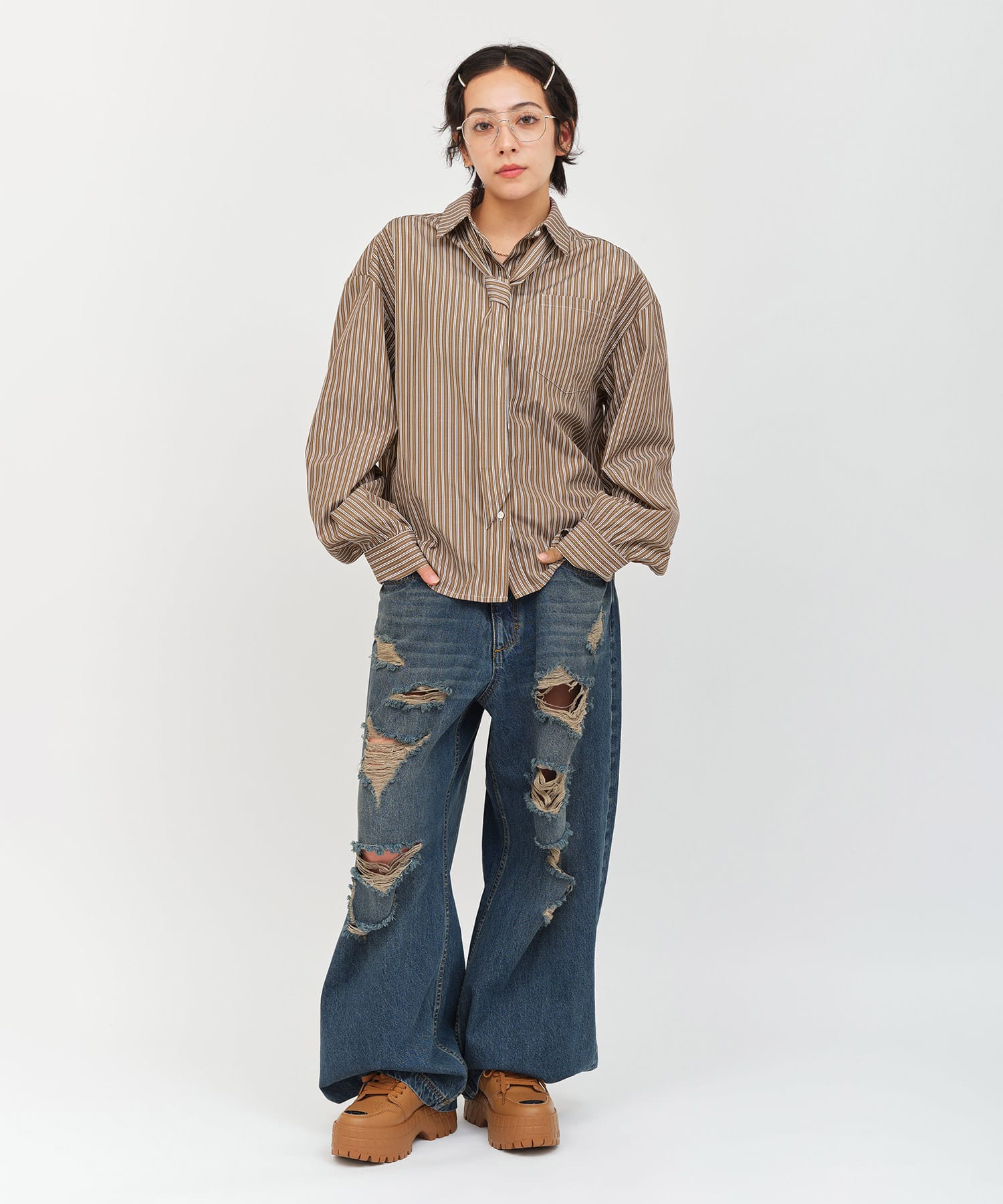 atmos pink Neck-Tie Stripe Shirt BROWNの画像