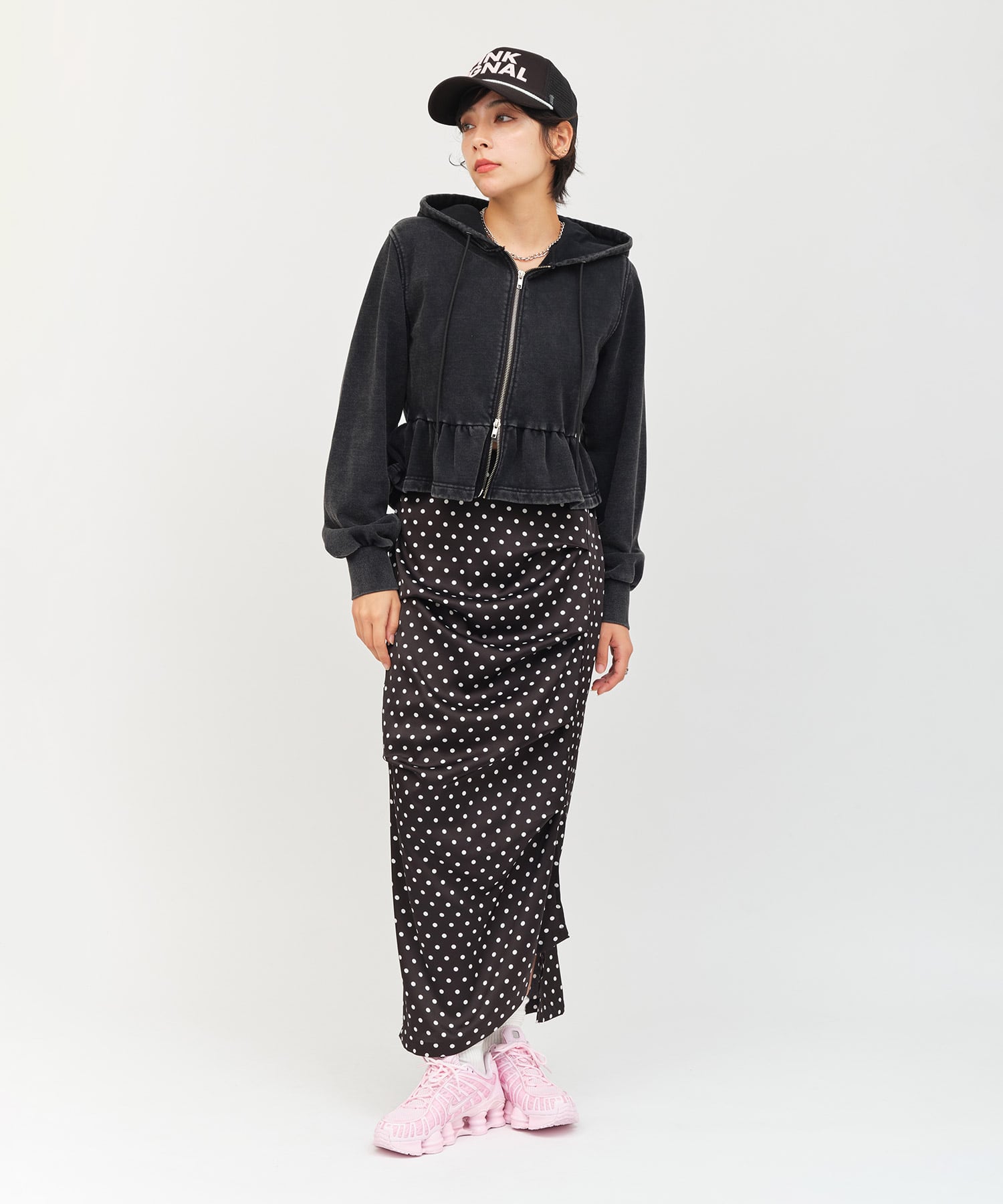 atmos pink Peplum Zip Hoodie BLACKの画像