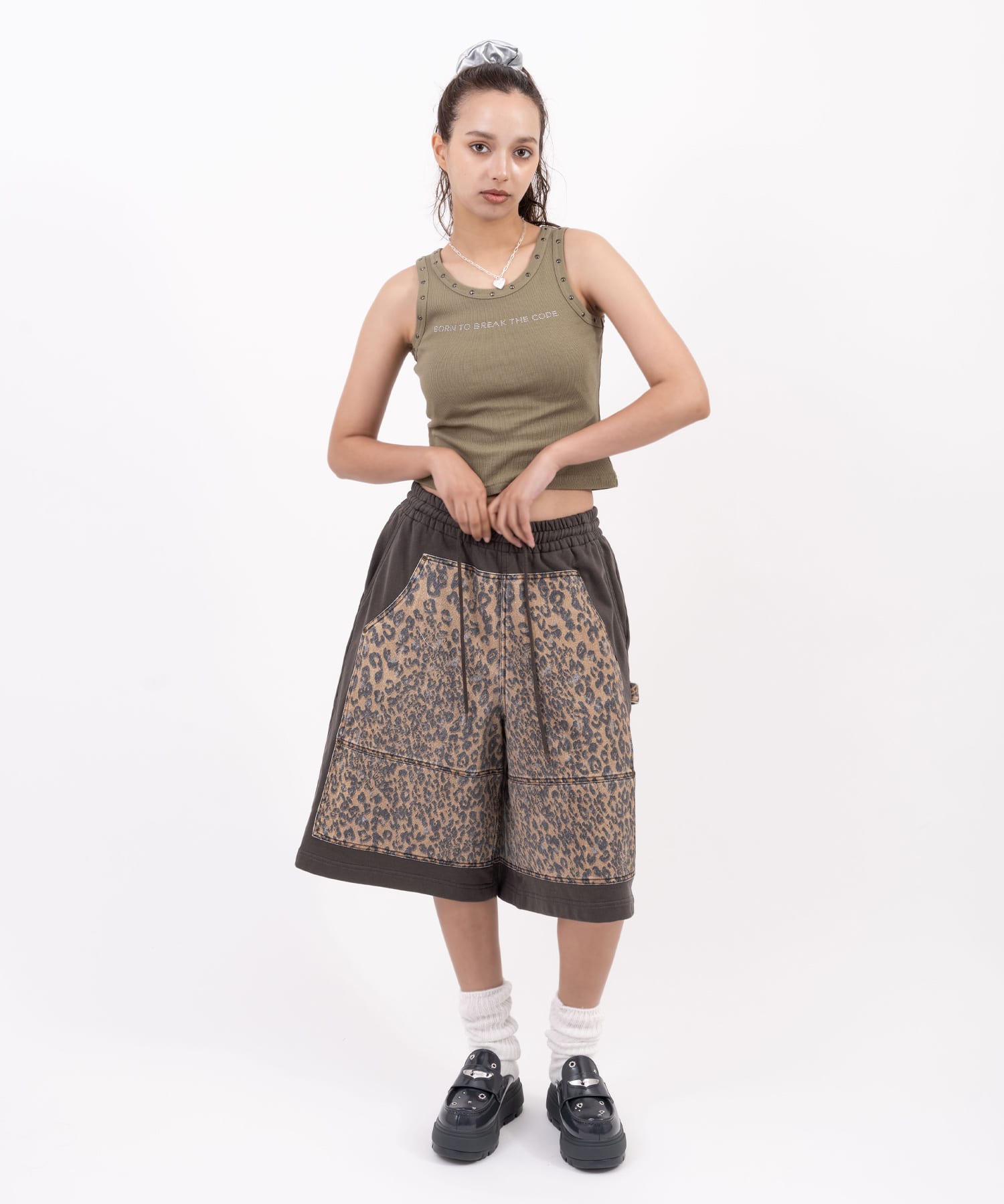 atmos pink Leopard Docking Short Pants BROWNの画像