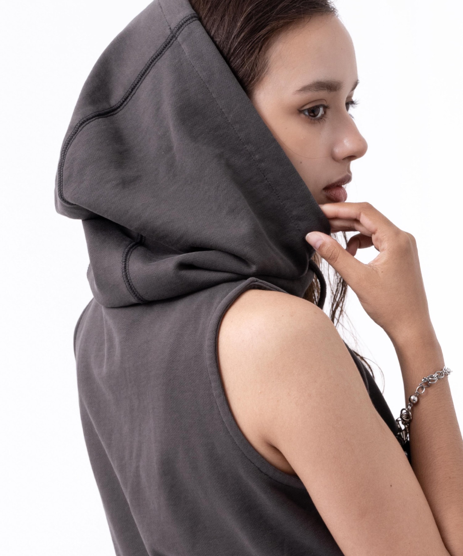 atmos pink No Sleeve Zip-up Hoodie BLACKの画像