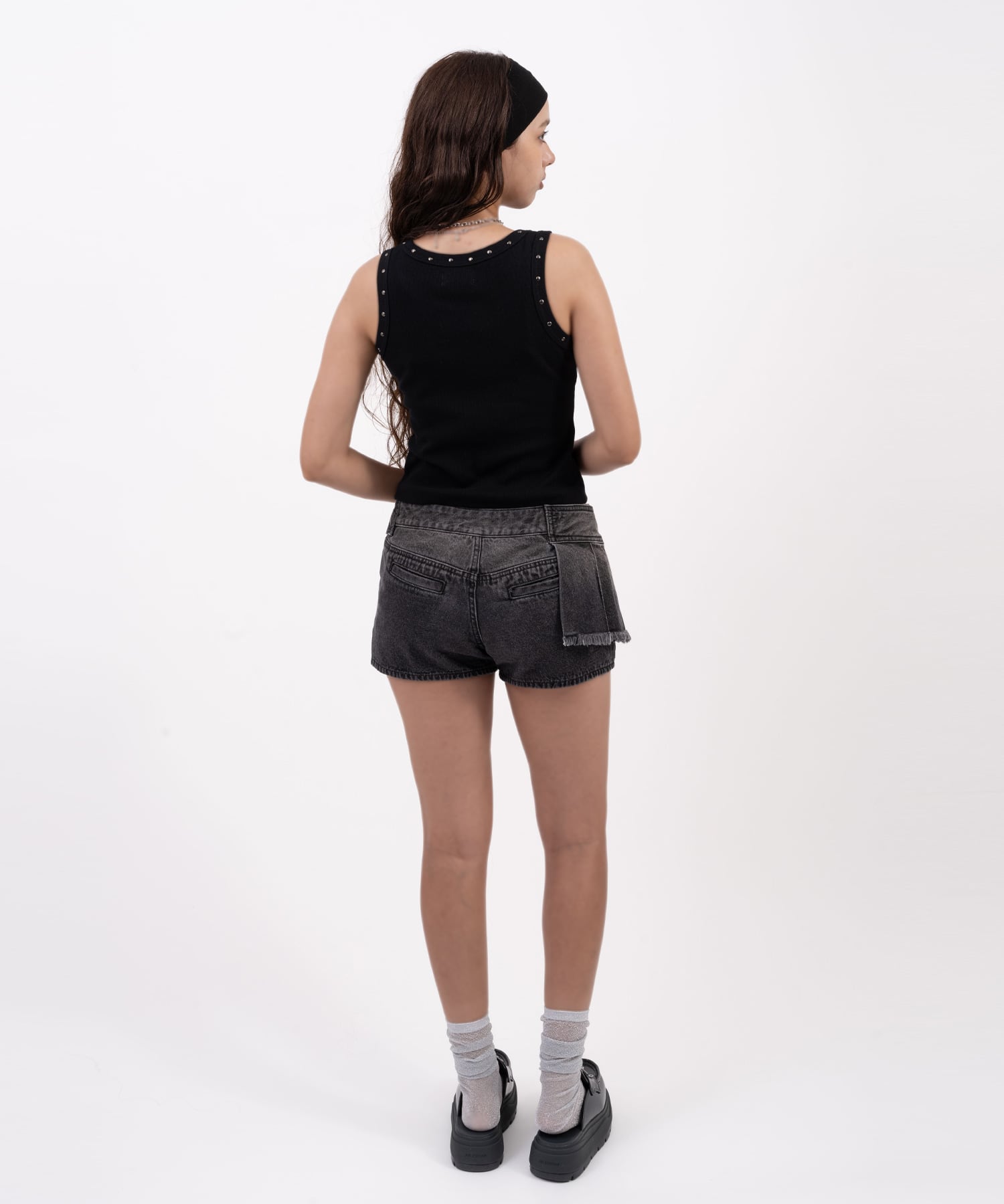 atmos pink Studs Tank Top BLACKの画像