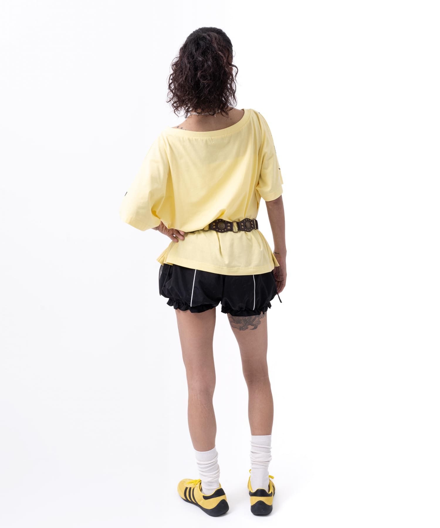 atmos pink Big Logo T-shirt YELLOWの画像