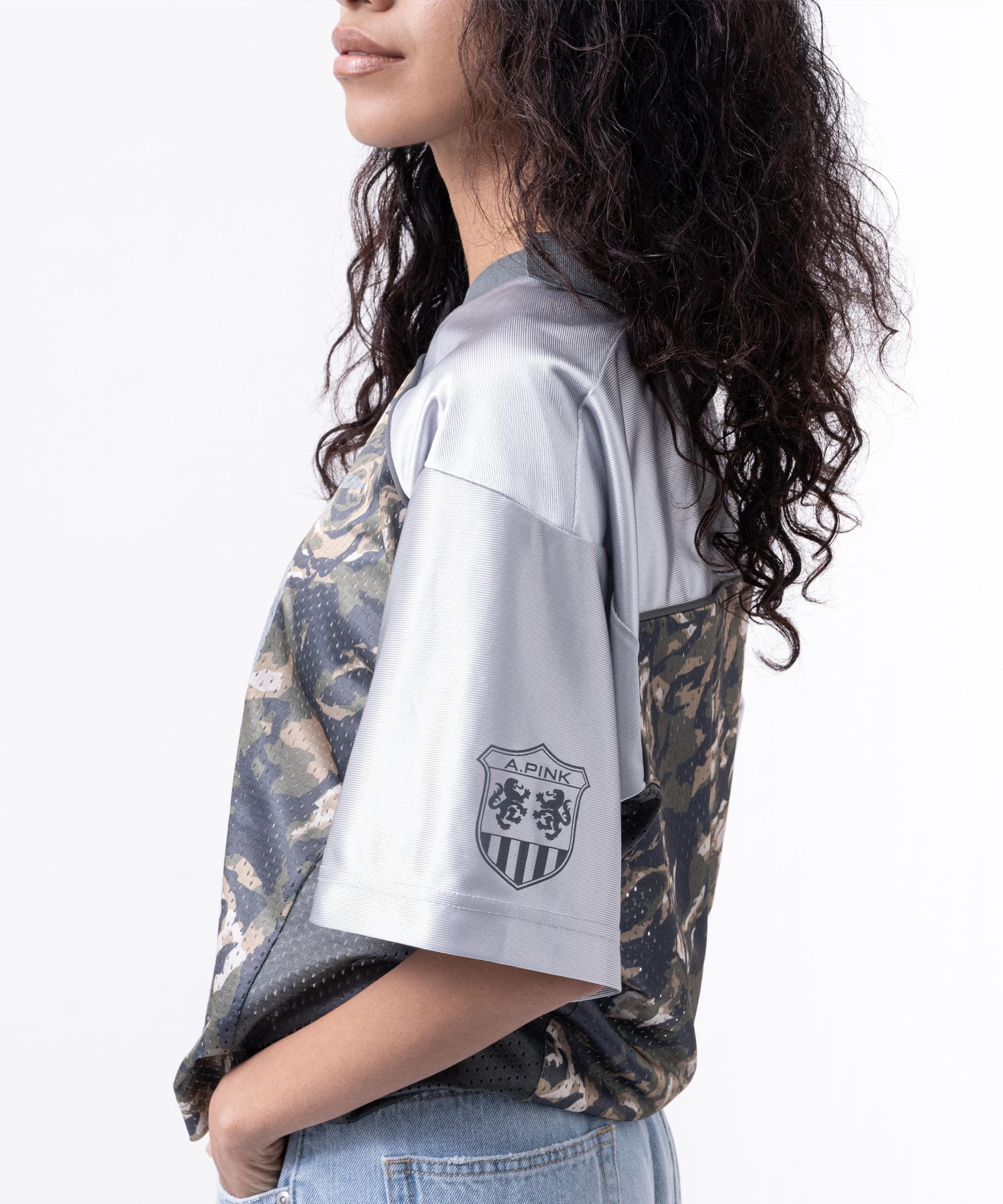 atmos pink Rose Camouflage Game Shirt KHAKIの画像