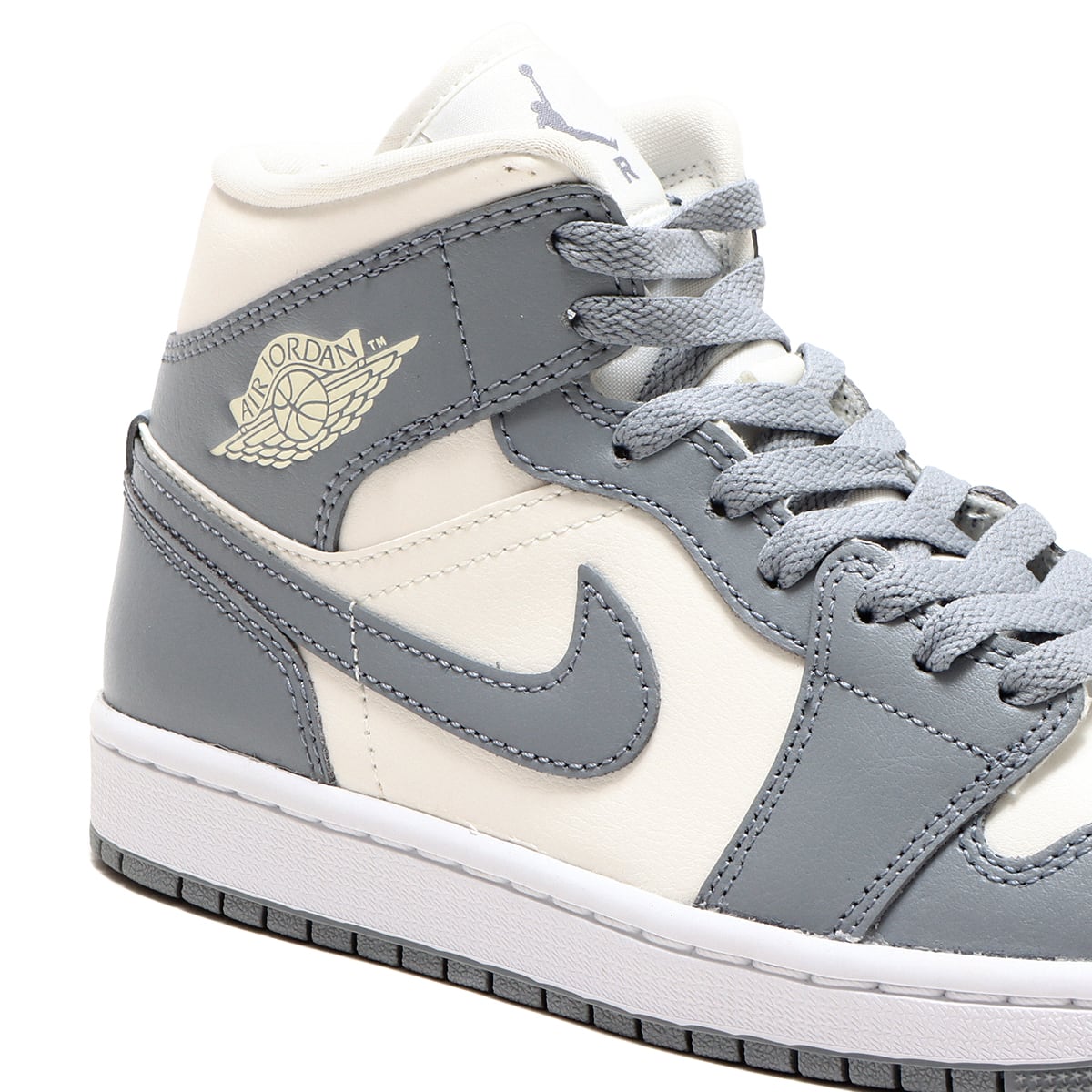 NIKE AIR JORDAN 1 MID"Triple White" 24.5