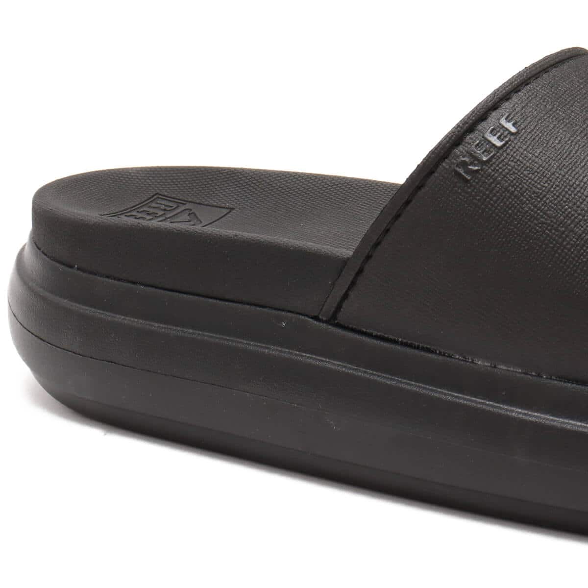 REEF CUSHION BONDI BAY BLACK/BLACK の画像