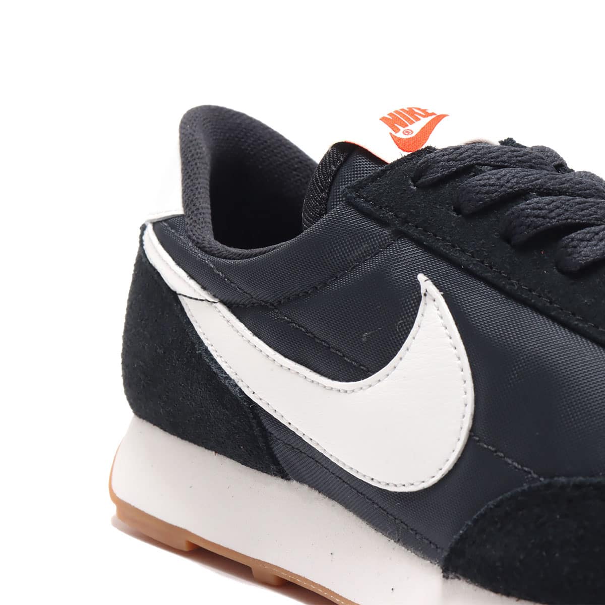 NIKE W DAYBREAK BLACK/SUMMIT WHITE-OFF NOIR 21SP-I