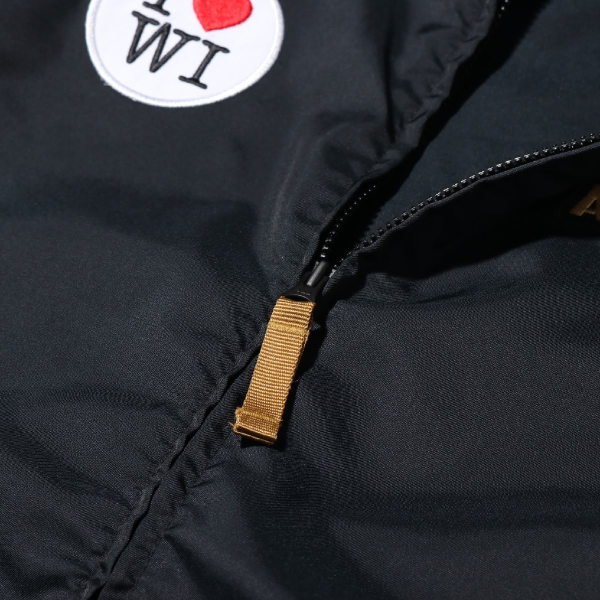 NIKE AS GIANNIS M NK TRACK JACKET C BLACK/METALLIC GOLD 19FA-Sの画像
