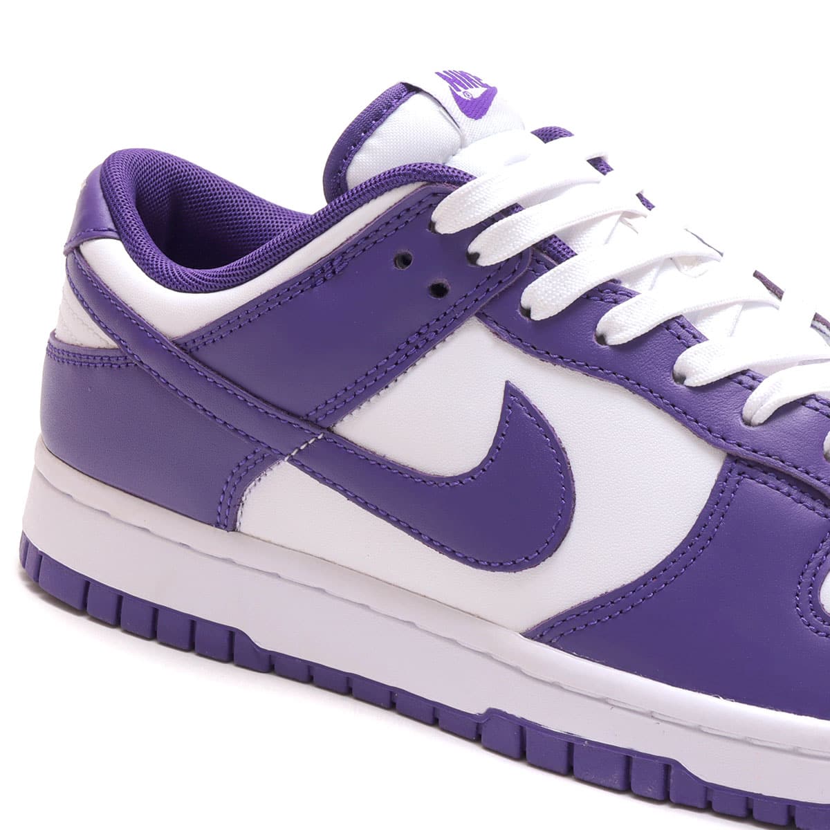 靴/シューズNIKE DUNK LOW  purple