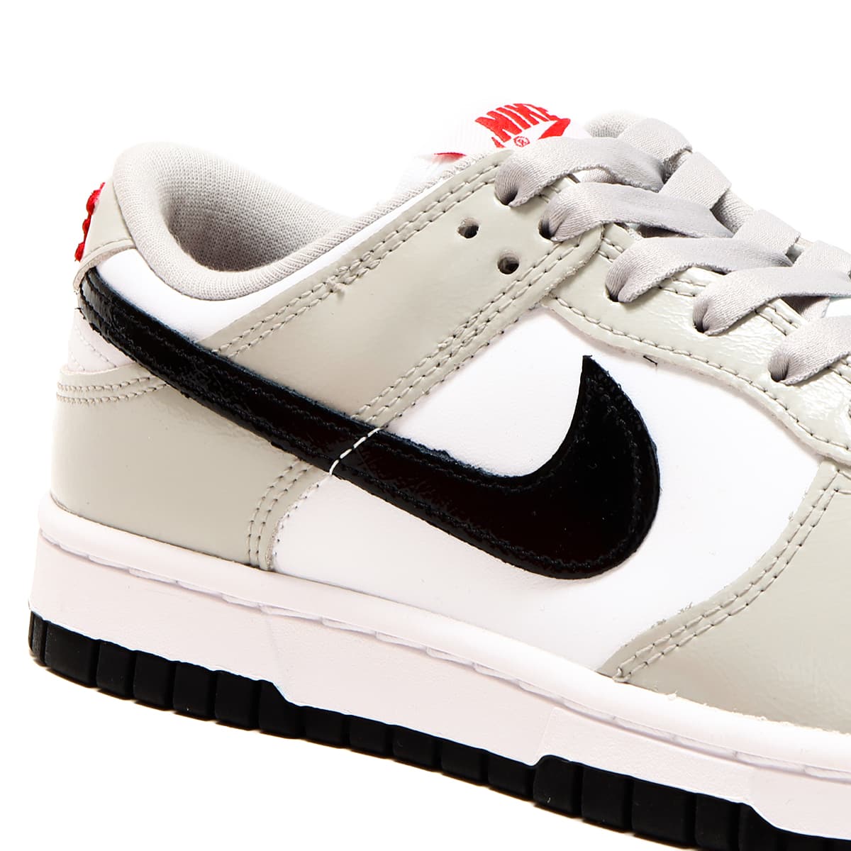 NIKE W DUNK LOW ESS LT IRON ORE/BLACK-WHITE-UNIVERSITY RED 22HO-I