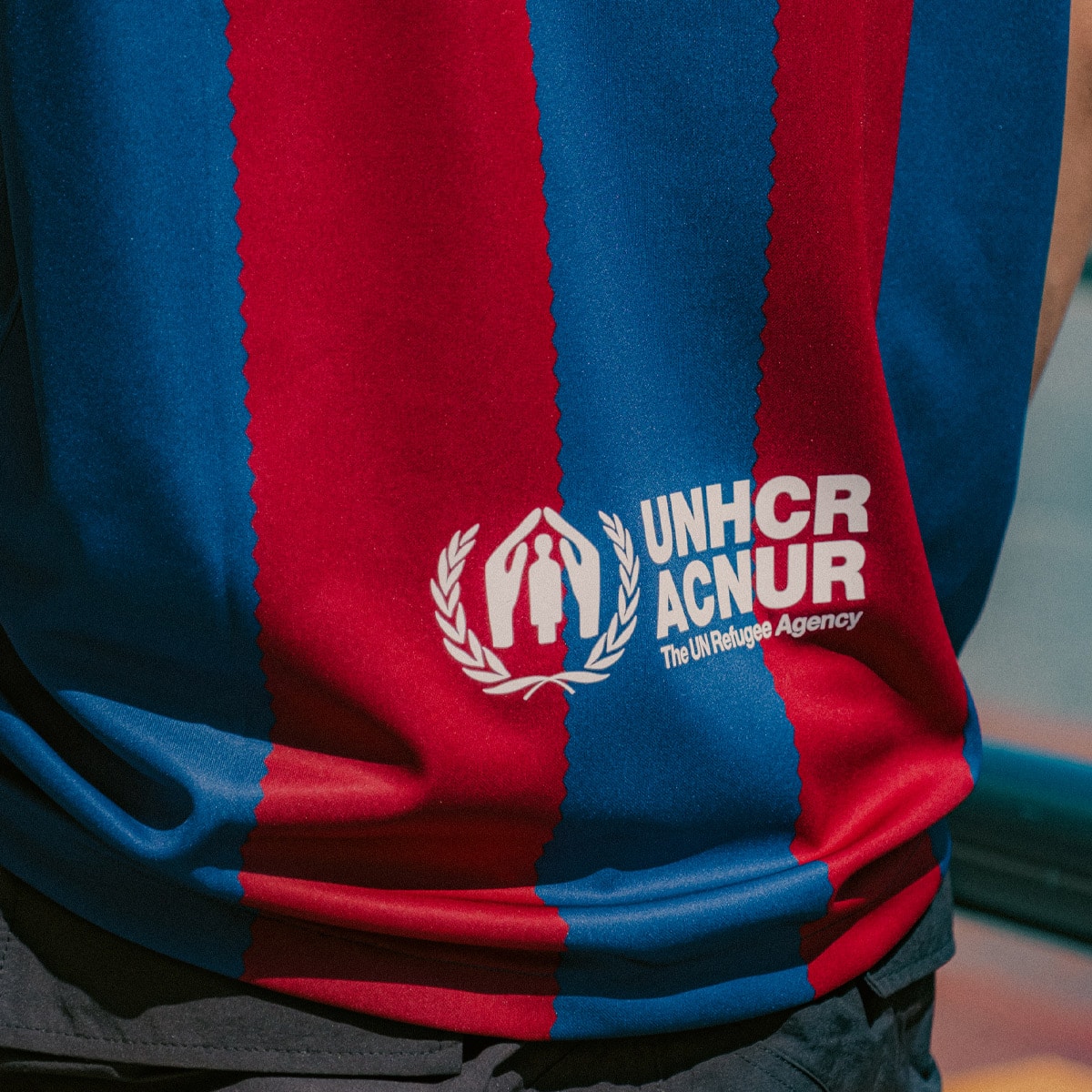 NIKE FCB M NK DF STAD JSY SS HM DEEP ROYAL BLUE/NOBLE RED/WHITE 23FA-Sの画像
