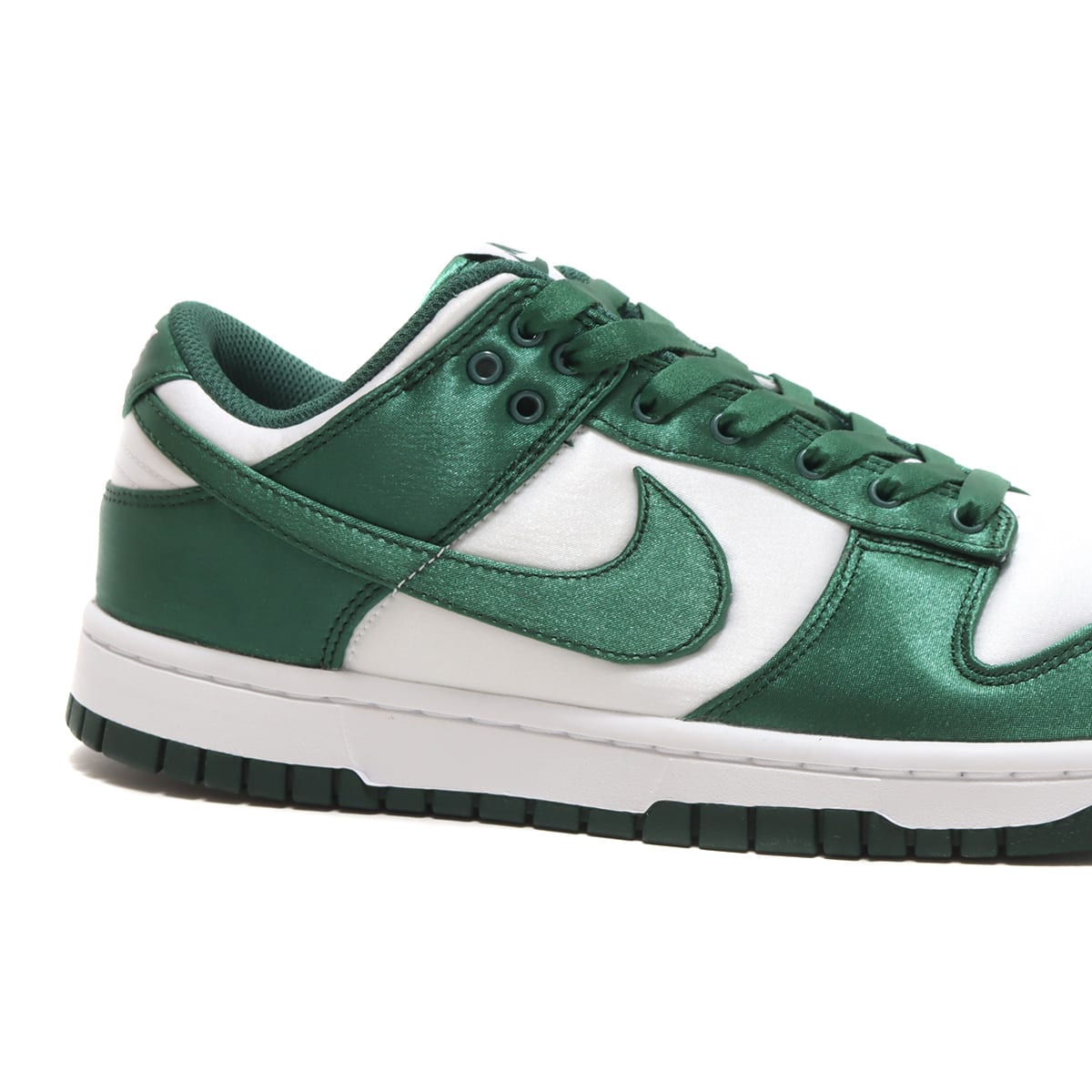 NIKE W DUNK LOW ESS SNKR WHITE/TEAM GREEN 23FA-I