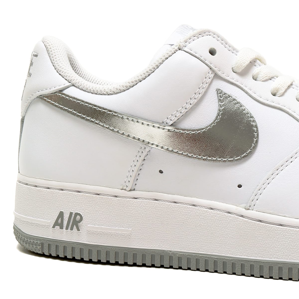 NIKE AIR FORCE 1 LOW RETRO \