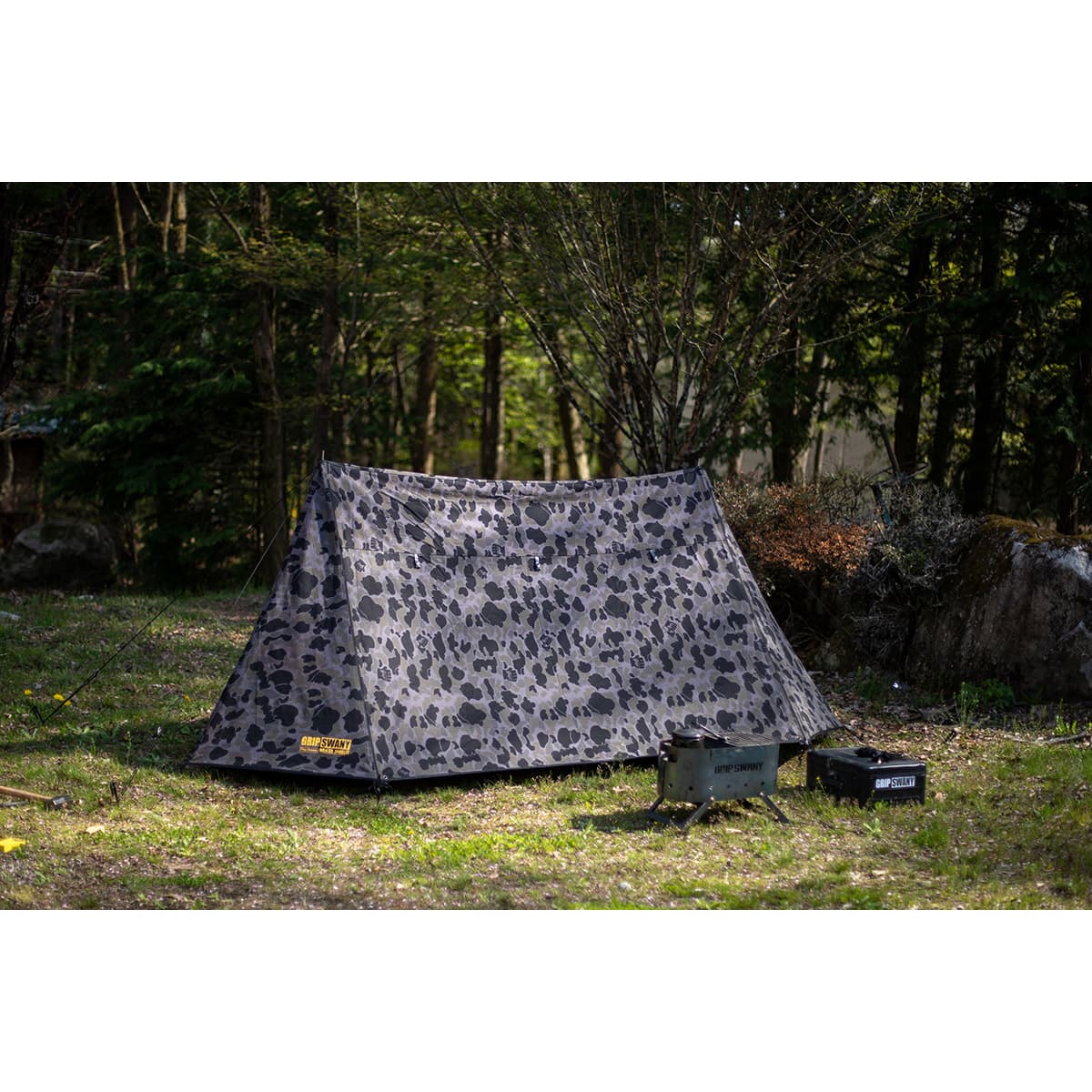 GRIP SWANY × atmos FIREPROOF GS TENT GS BLACK CAMO