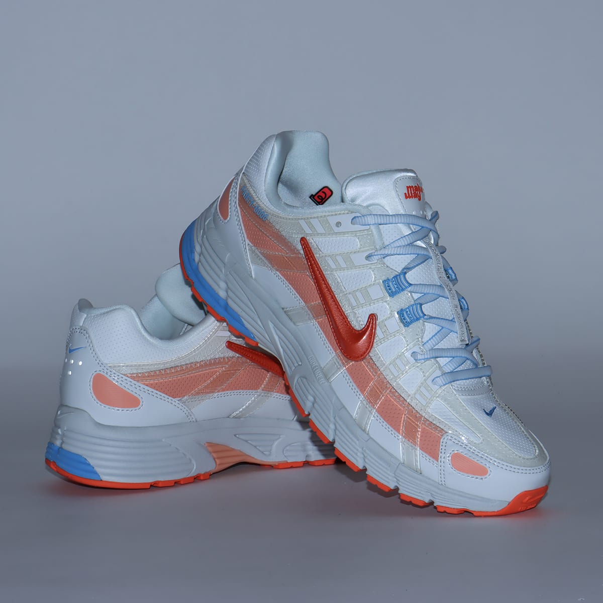 NIKE W PARTY-6000 SUMMIT WHITE/APRICOT AGATEの画像