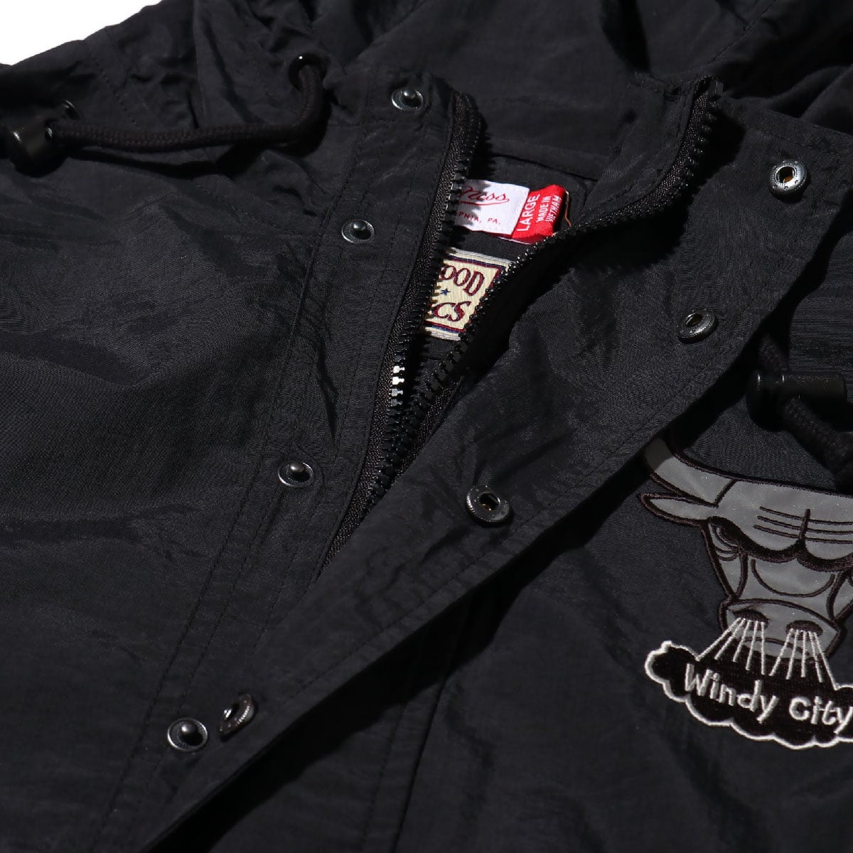 Mitchell & Ness HALF ZIP ANORAK BLK REFLECTIVE/CHICAGO BULLS BLACK 19FW-Iの画像