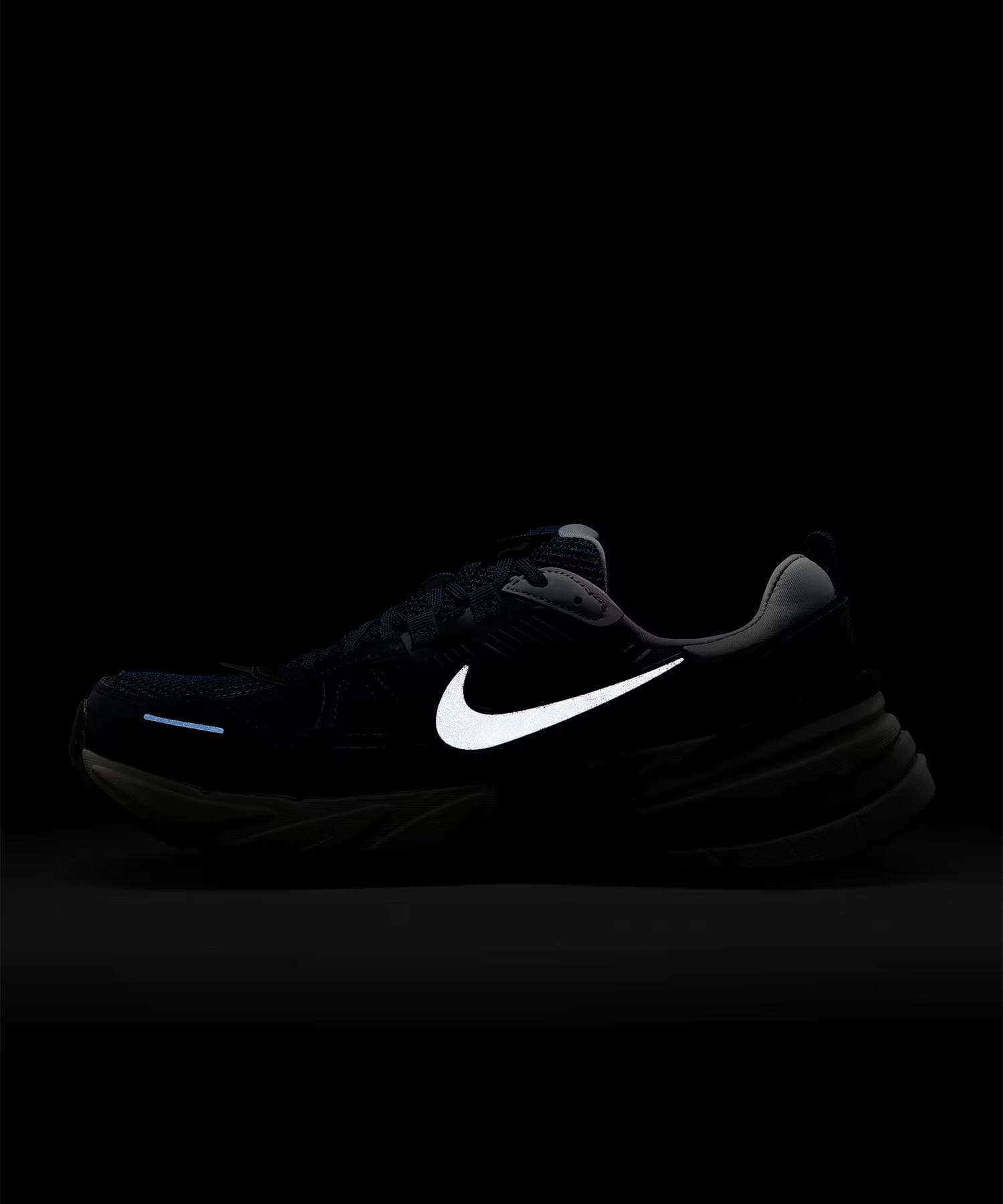 NIKE V2K RUN OBSIDIAN/OBSIDIAN-THUNDER BLUE-WOLF GREY の画像