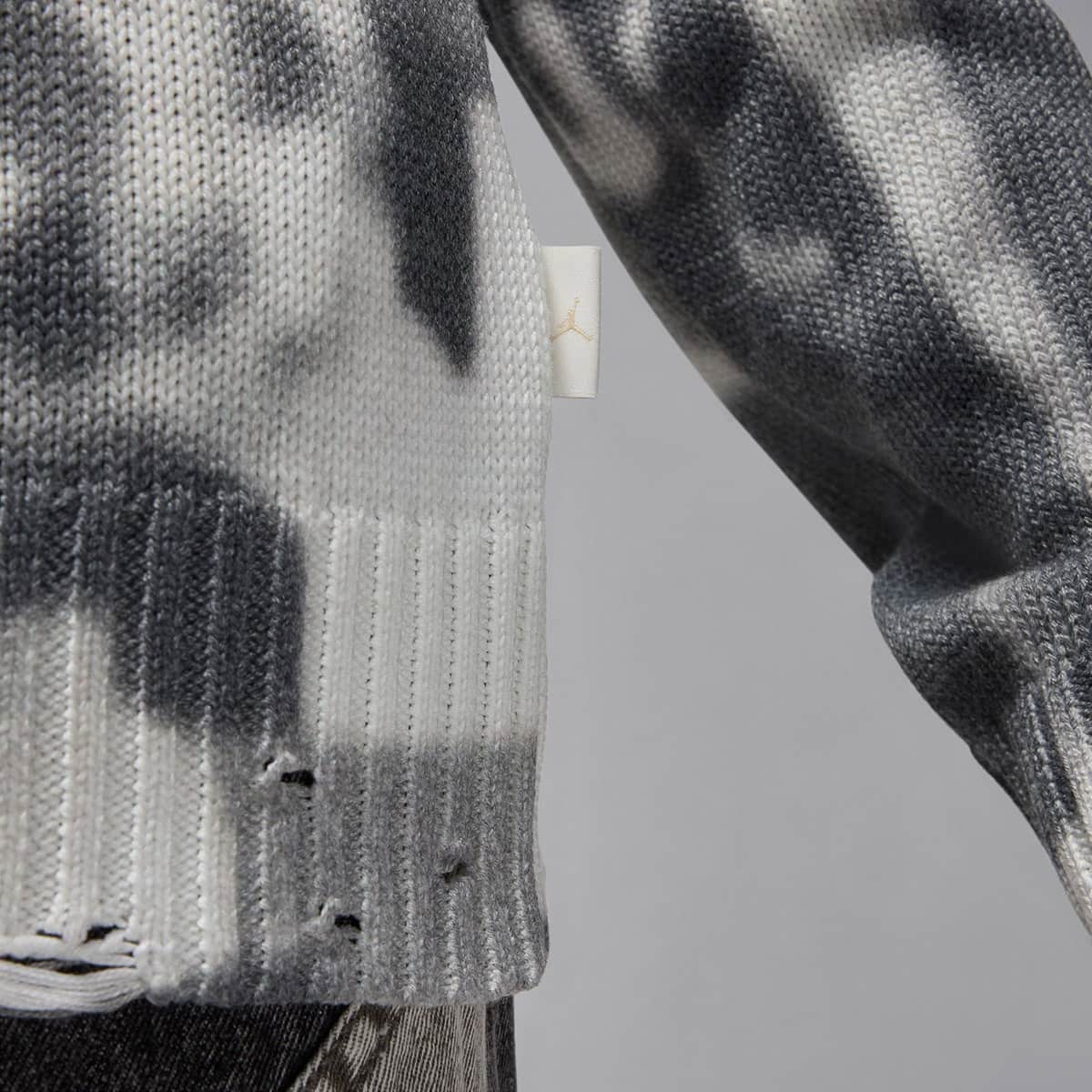 JORDAN BRAND M J AIR JORDAN KNIT SWEATER SAILの画像