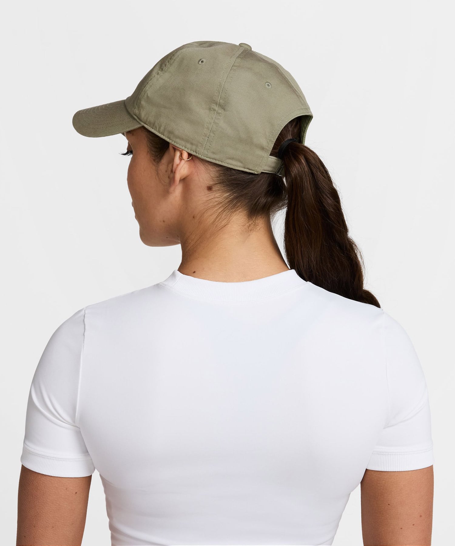 JORDAN BRAND U J CLUB CAP US CB WSH JM MEDIUM KHAKI/WHITEの画像