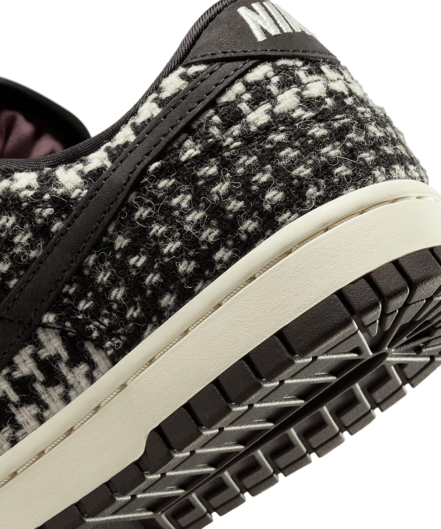 NIKE W DUNK LOW x Harris Tweed® MULTI-COLOR/MULTI-COLOR-MULTI-COLORの画像