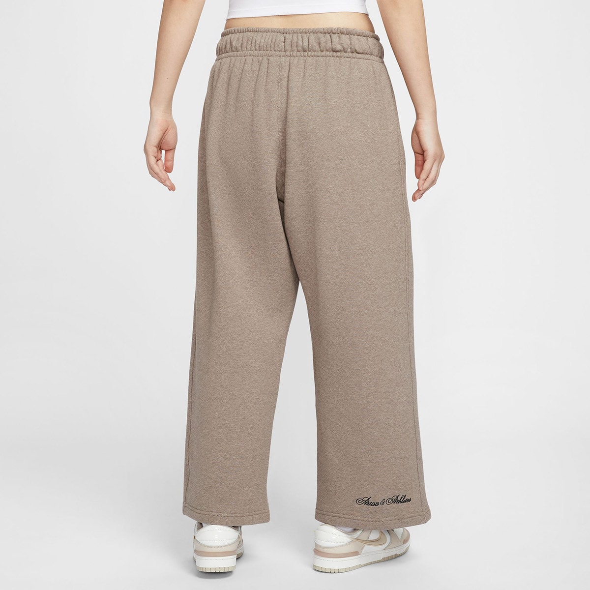 NIKE AS W NSW STREET OH FLC PANT MINK BROWN/HTRの画像
