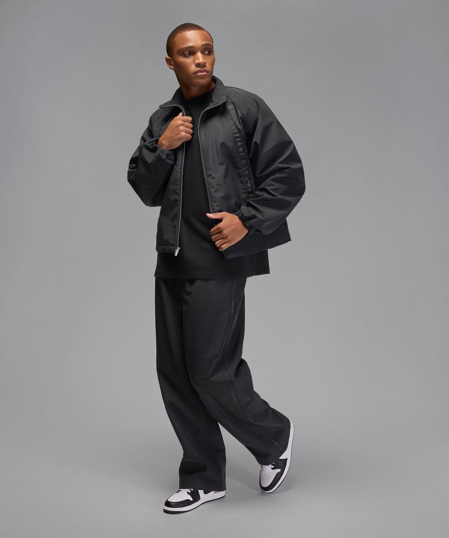 JORDAN BRAND M J AIR JDN TRACK JKT OFF NOIRの画像