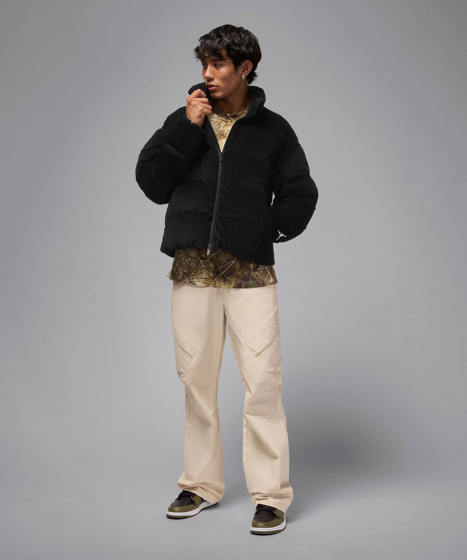 JORDAN BRAND M J FLT DOWN PUFFER BLACK/WHITEの画像