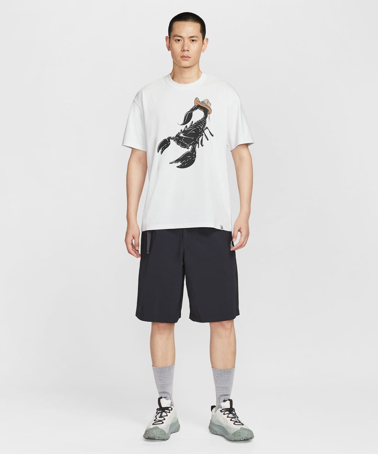NIKE AS M ACG TEE OC SCORPION SUMMIT WHITEの画像