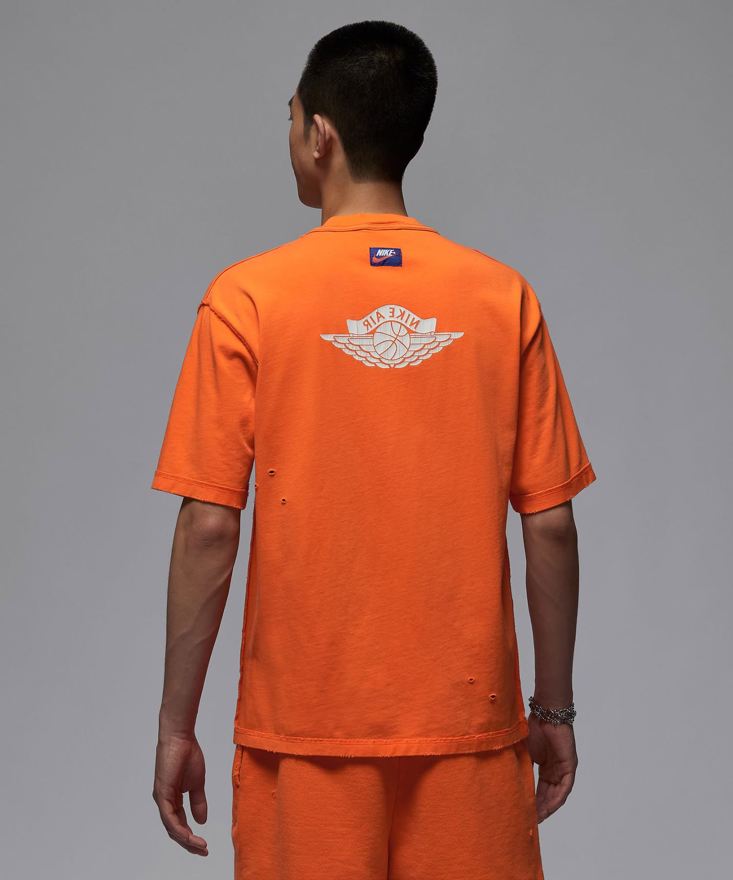 JORDAN BRAND M J RARE AIR WSH 85 SS CREW BRILLIANT ORNGE/SAILの画像