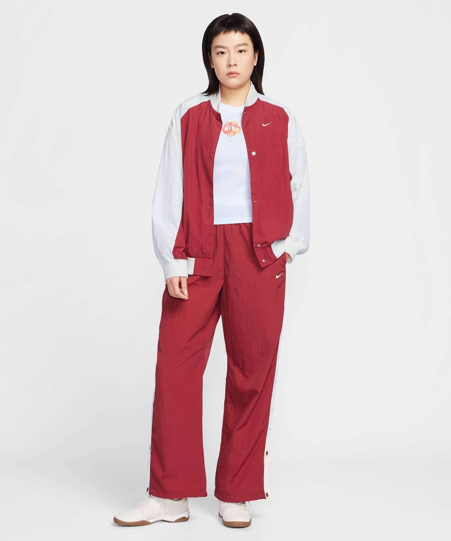 NIKE AS W NSW PARACHUTE HR PANT REDの画像