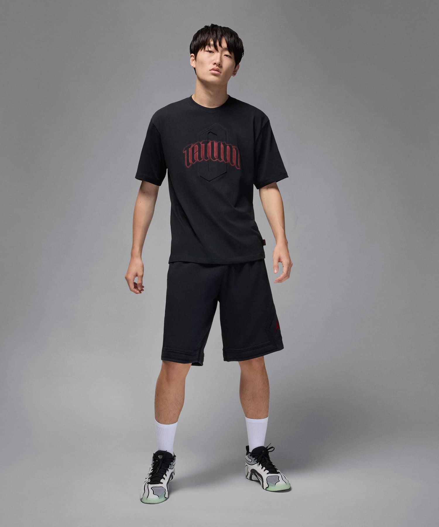 JORDAN BRAND M J GFX SS CREW JT BLACK/UNIVERSITY REDの画像