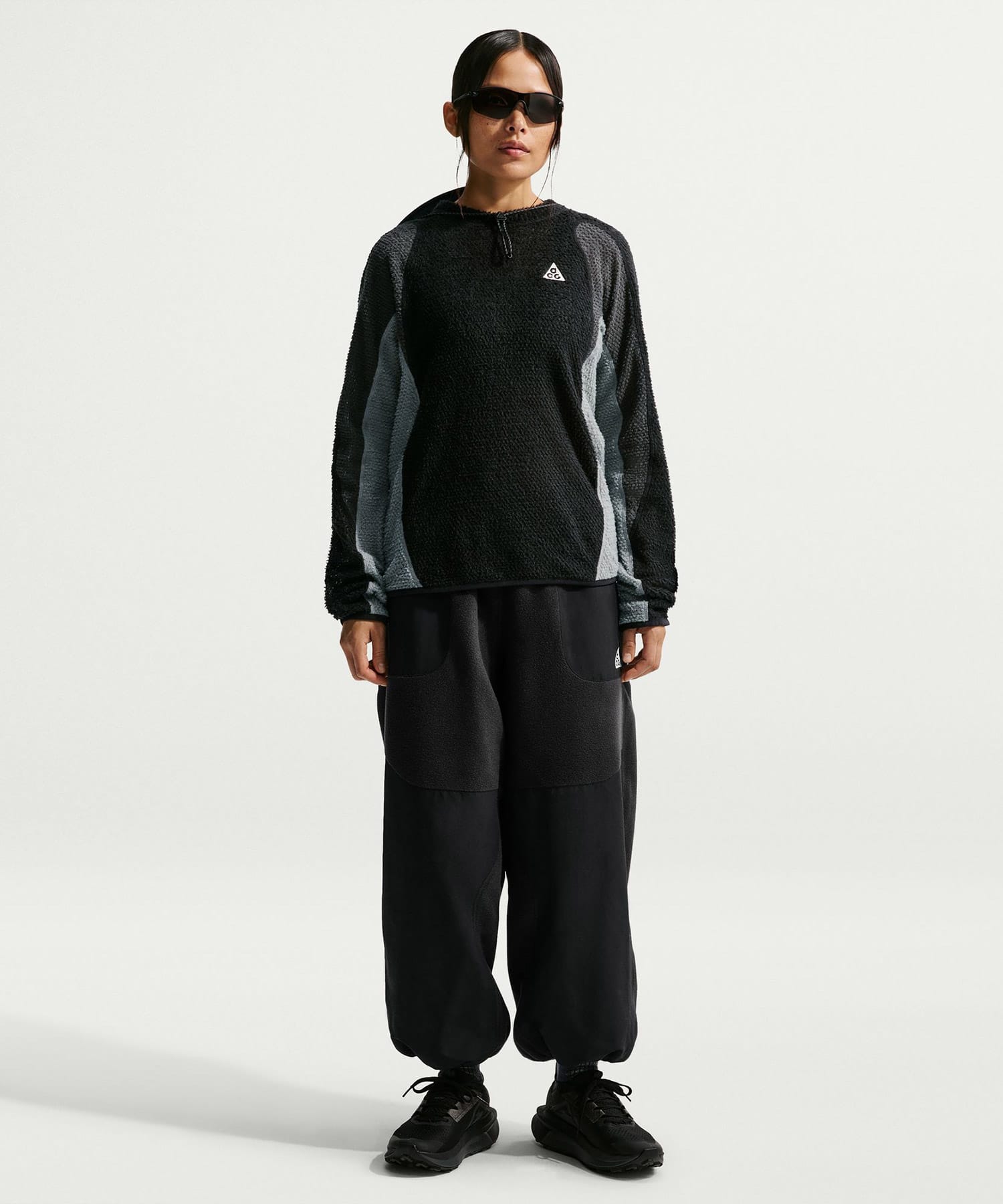 NIKE AS U ACG WOLF LICHEN CAPS CREW BLACKの画像