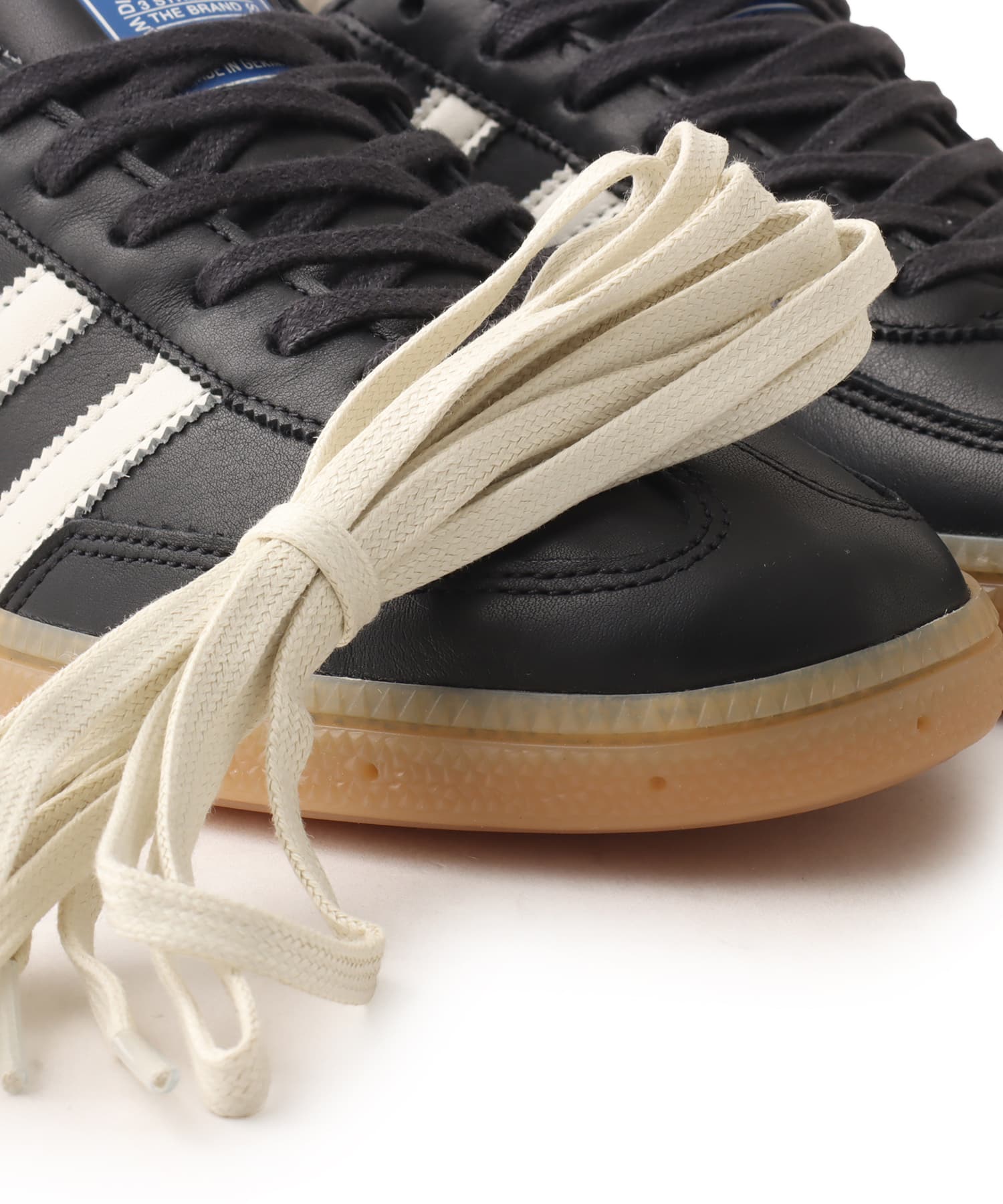 adidas HANDBALL SPEZIAL Made In Germany CBLACK/OWHITE/BLUBIRの画像
