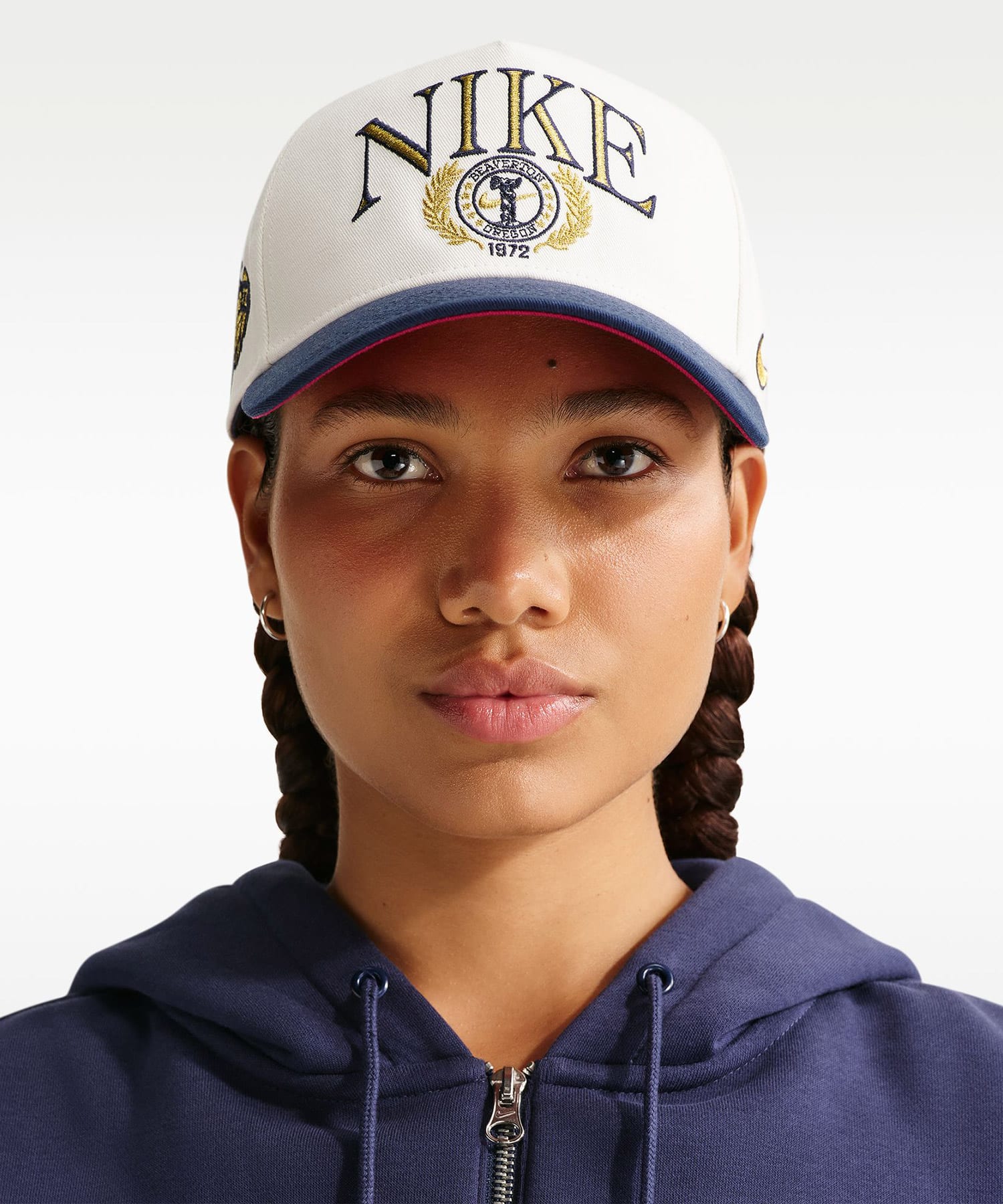 NIKE U NK RISE CAP S CB AFRAME GFX IVORYの画像