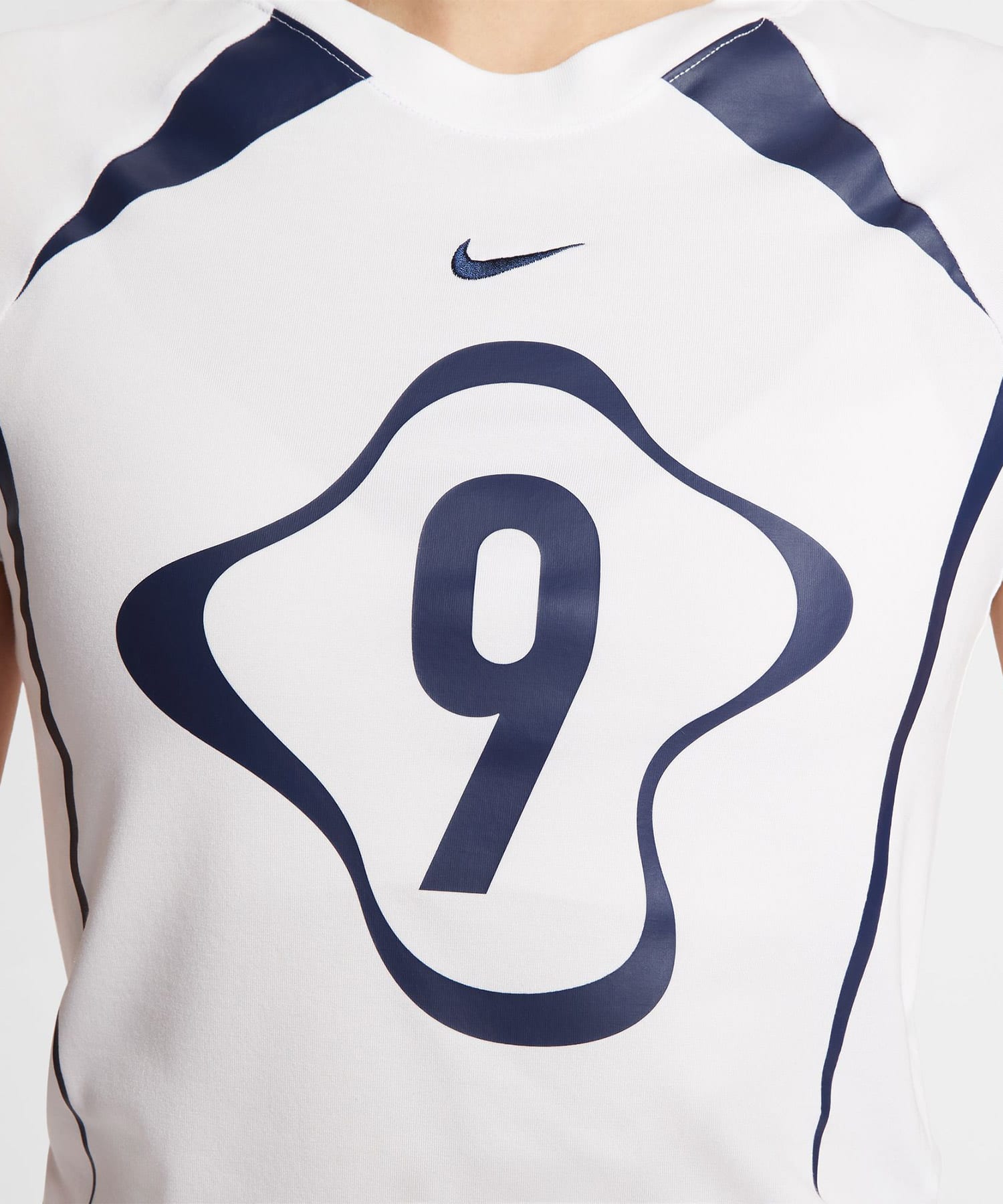 NIKE AS W NSW NK CHLL KNT TEE GCEL WHITEの画像