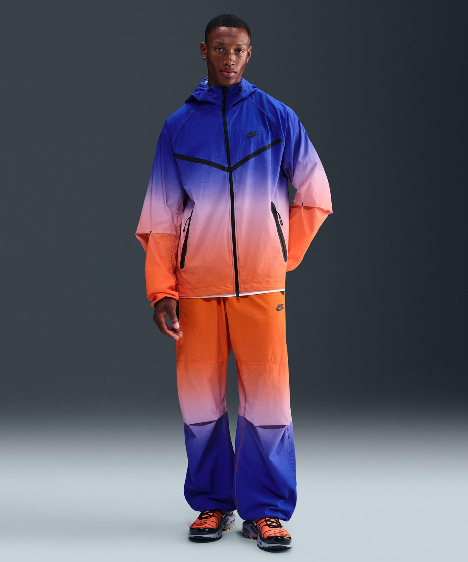 NIKE M NRG TCH WVN WR FZ JKT 2 GAME ROYAL/SAFETY ORANGEの画像