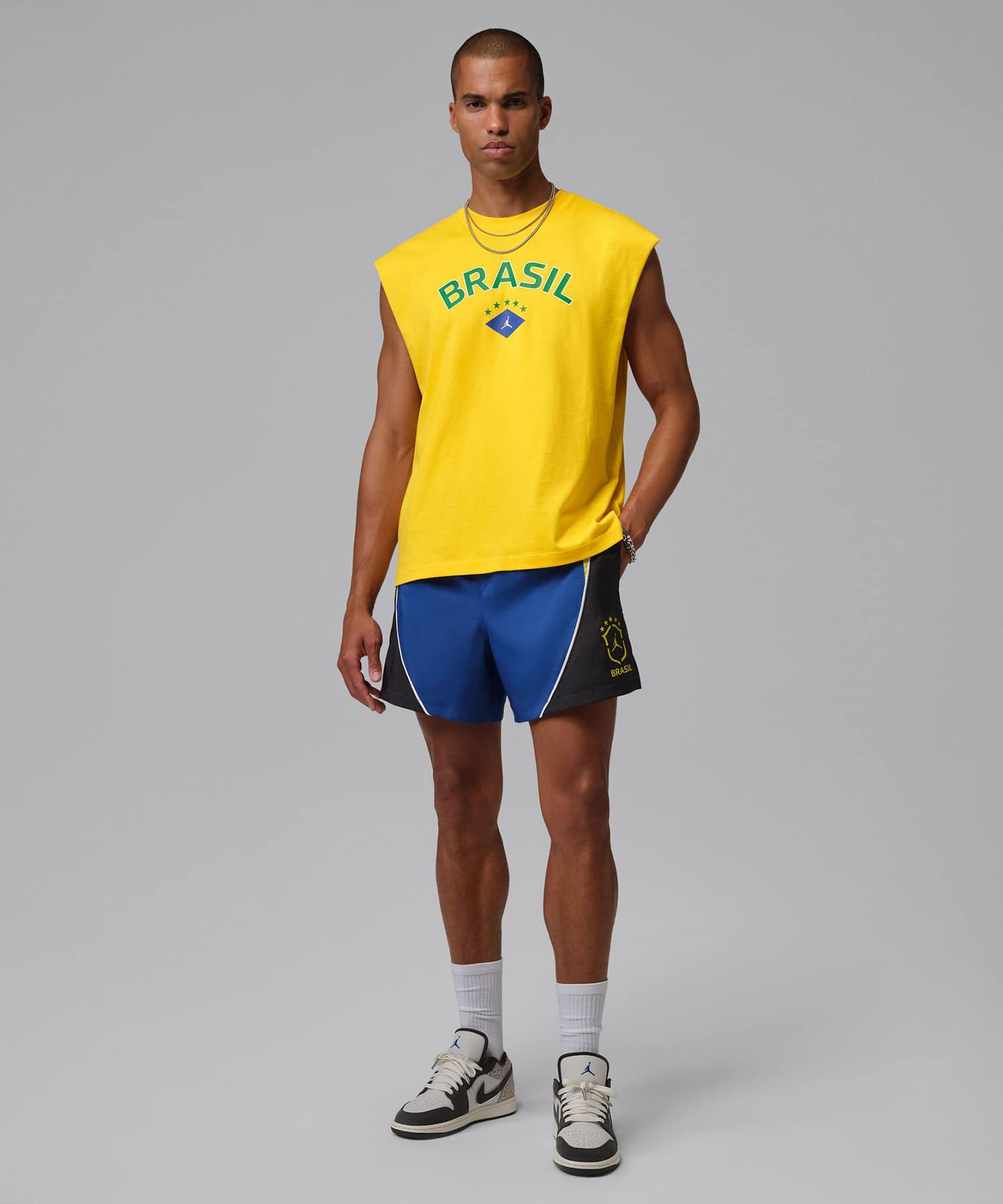 JORDAN BRAND M J BRK 5 WOVEN SHORT P6 OLD ROYAL/BLACK/YELLOW PULSEの画像