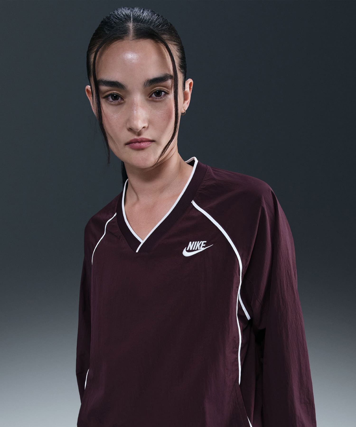 NIKE AS W NSW WR PULLOVER BURGUNDY CRUSH/SAILの画像