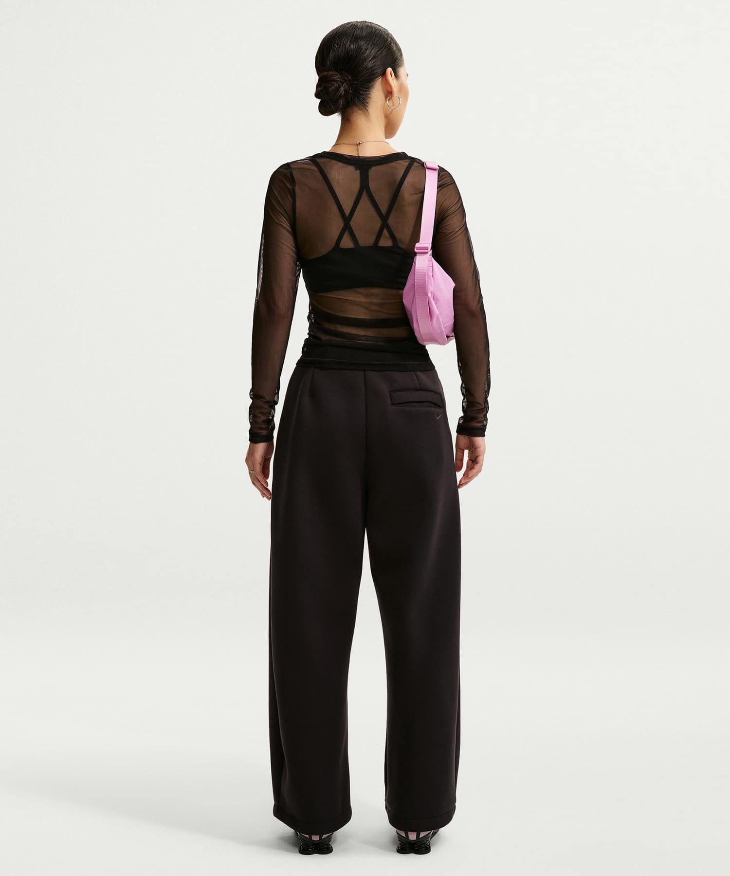 NIKE AS W NK STREET SHEER LS BLACKの画像