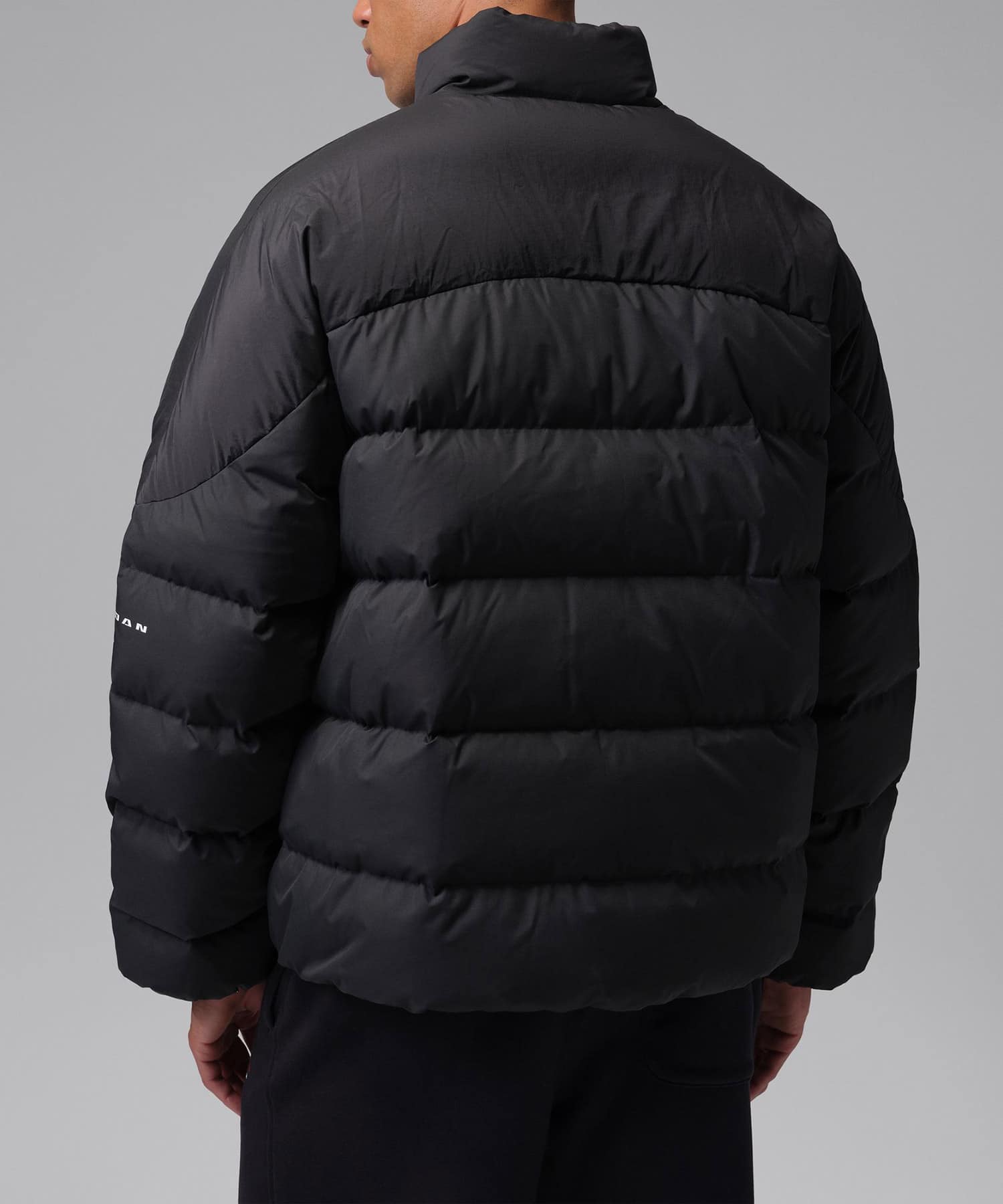 JORDAN BRAND M J FLT DOWN PUFFER BLACKの画像