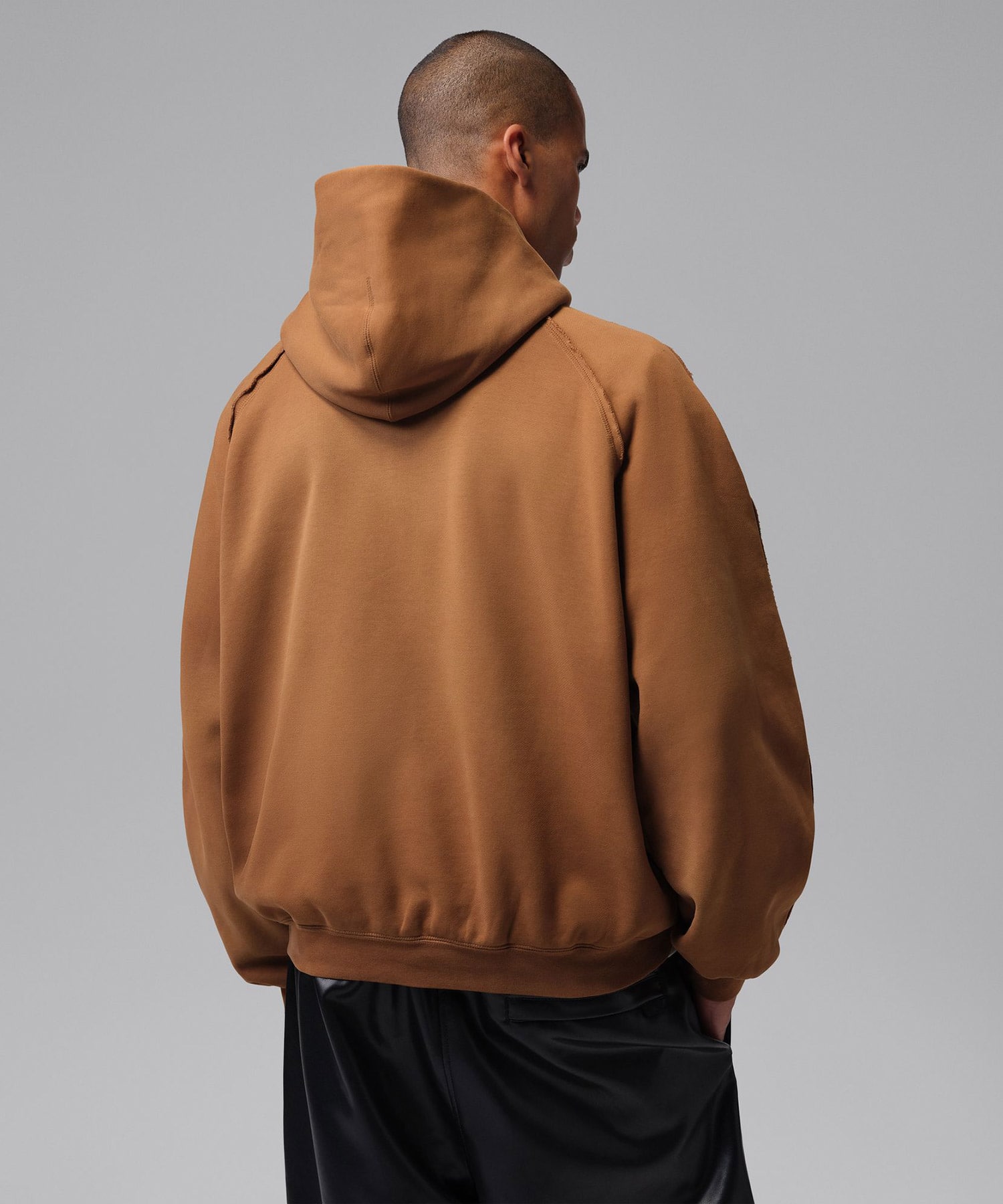 JORDAN BRAND M J FLT WINGS FLC PO BROWNの画像