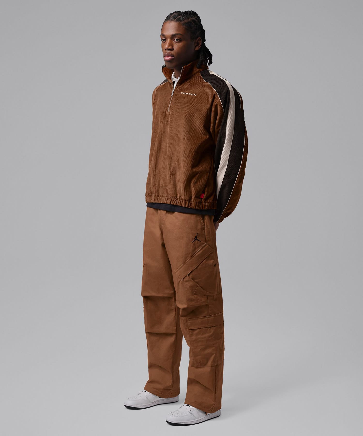 JORDAN BRAND M J FLT CORD HALF ZIP WHITEの画像
