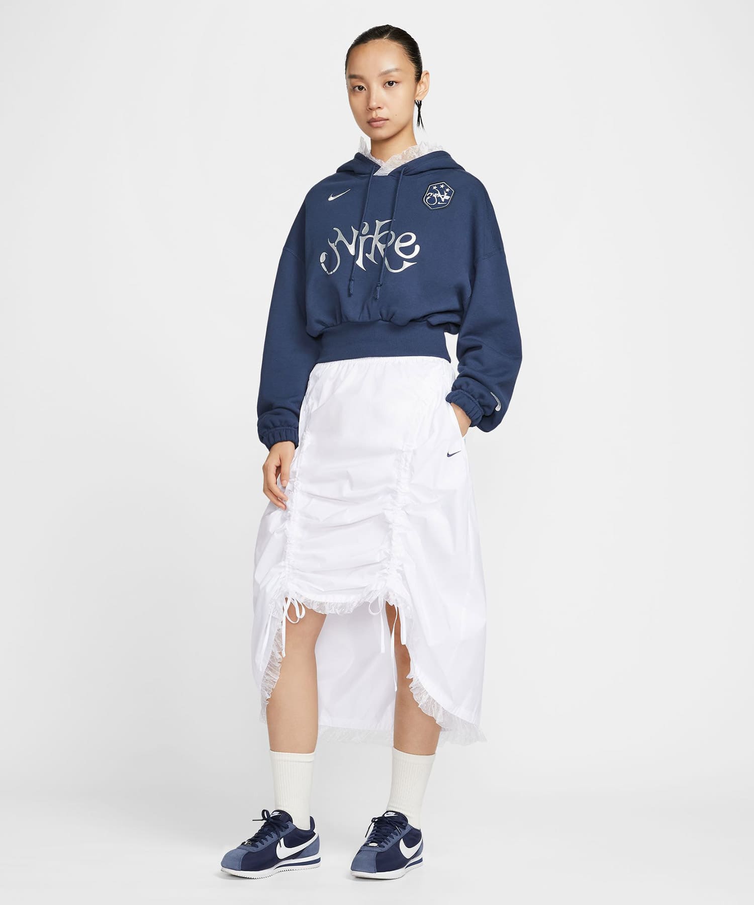 NIKE AS W NSW OS FLC CROP PO HDY GC MIDNIGHT NAVYの画像