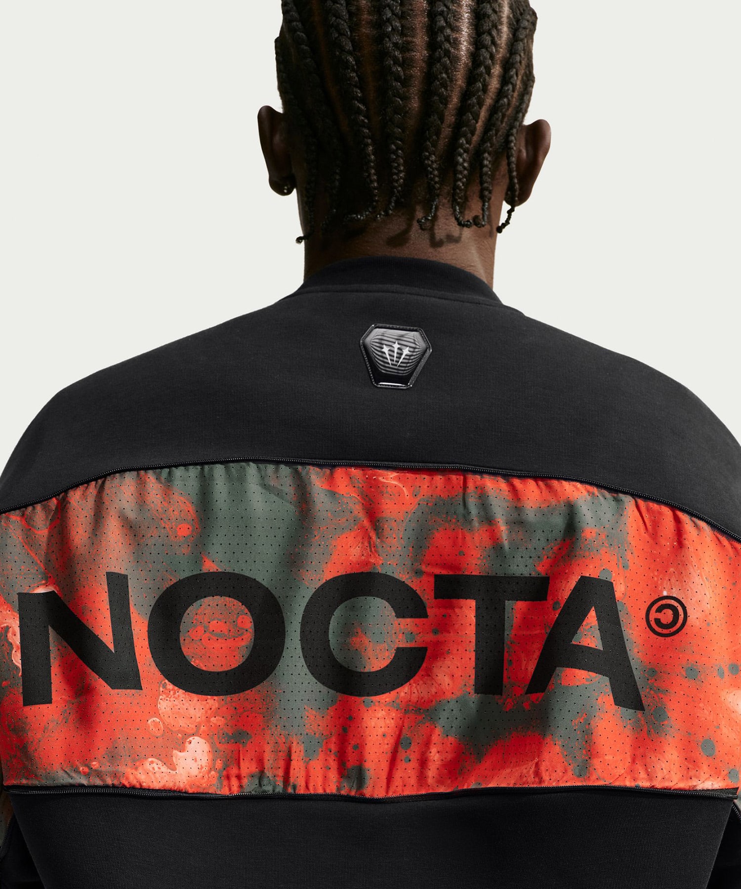 NIKE M NRG NOCTA TRAPEZOID CUT CREW BLACKの画像