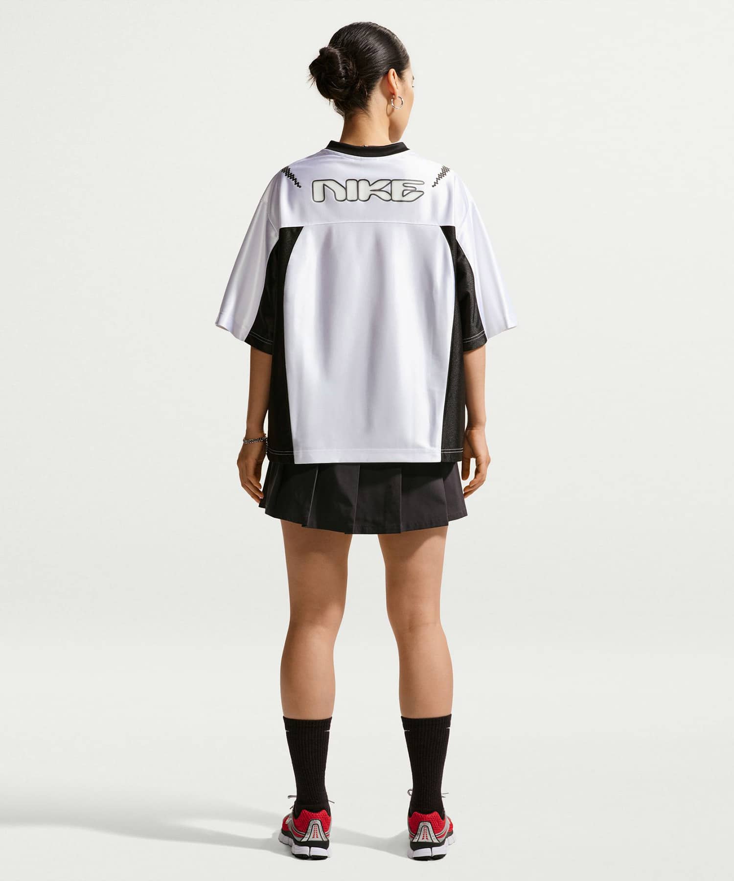 NIKE AS W NK STREET GFX JERSEY WHITEの画像