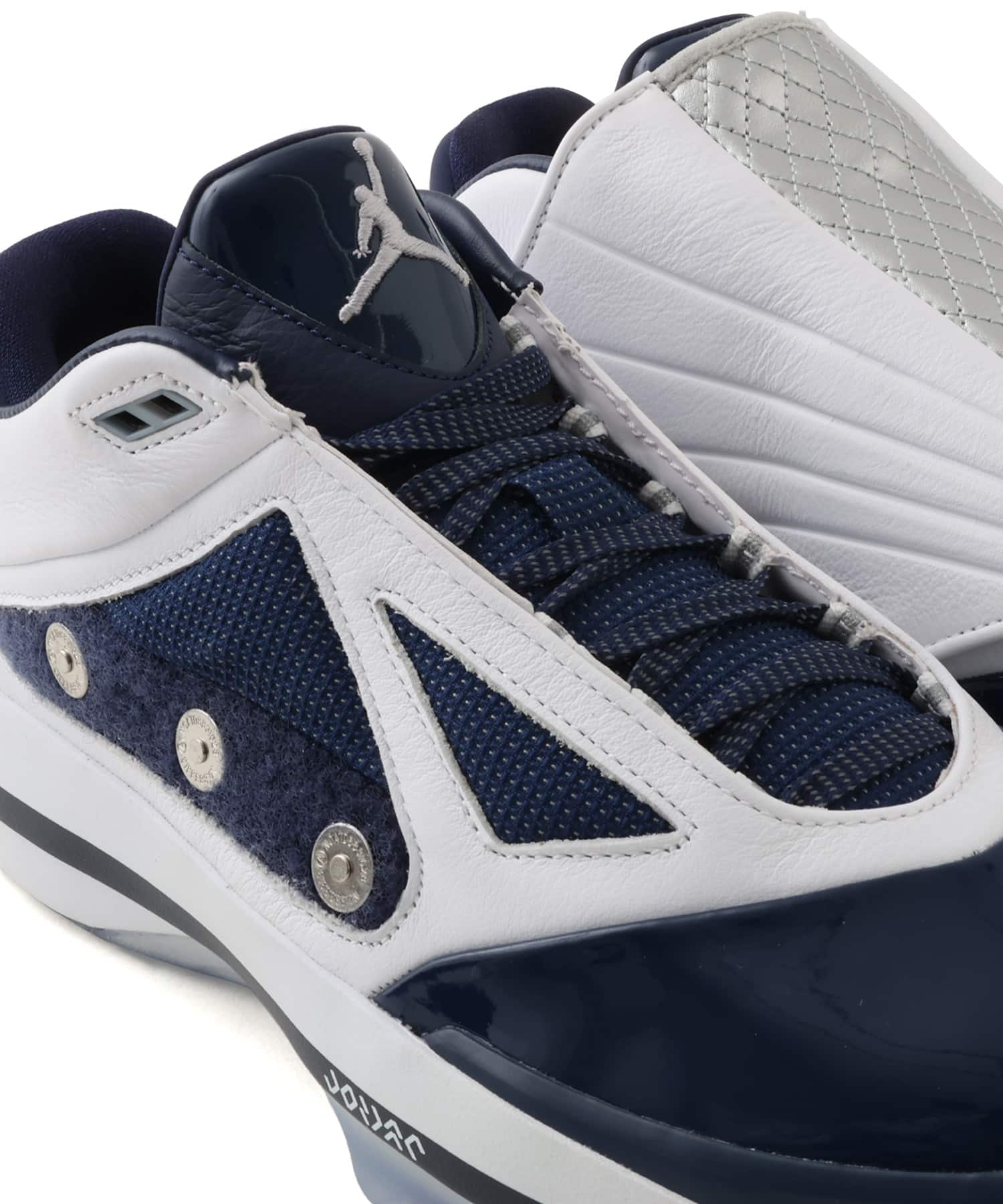 JORDAN BRAND AIR JORDAN 4016 WHITE/METALLIC SILVER-MIDNIGHT NAVYの画像